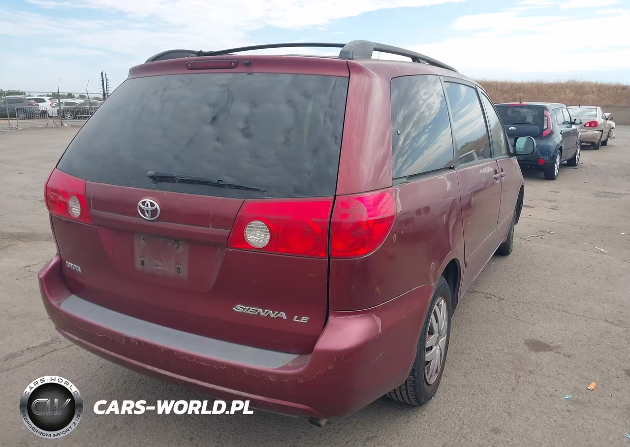 2007 Toyota Sienna Le VIN:5TDZK23CX7S012618 - 4