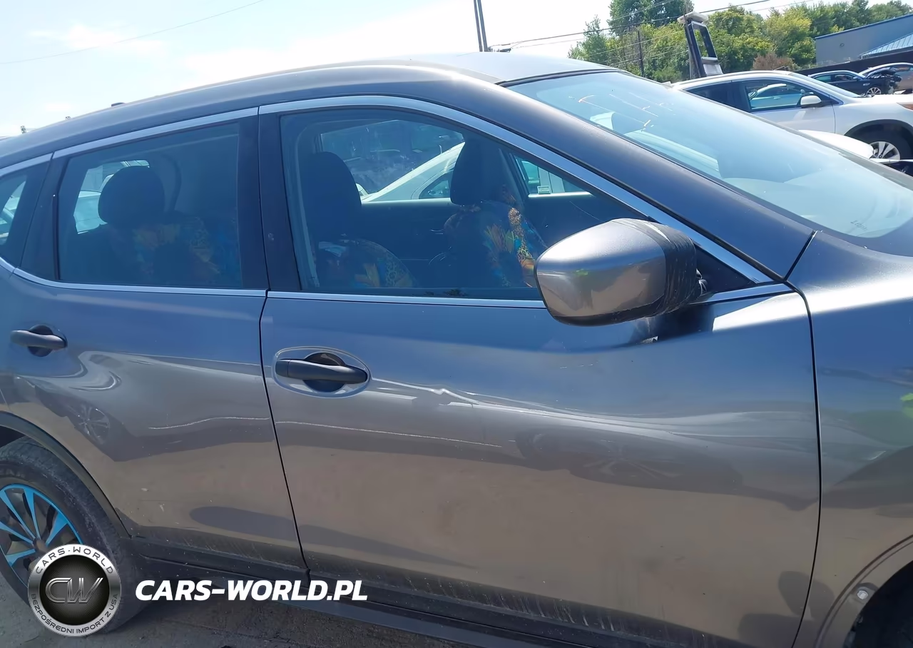 2017 Nissan Rogue S VIN:5N1AT2MV2HC782224 - 14