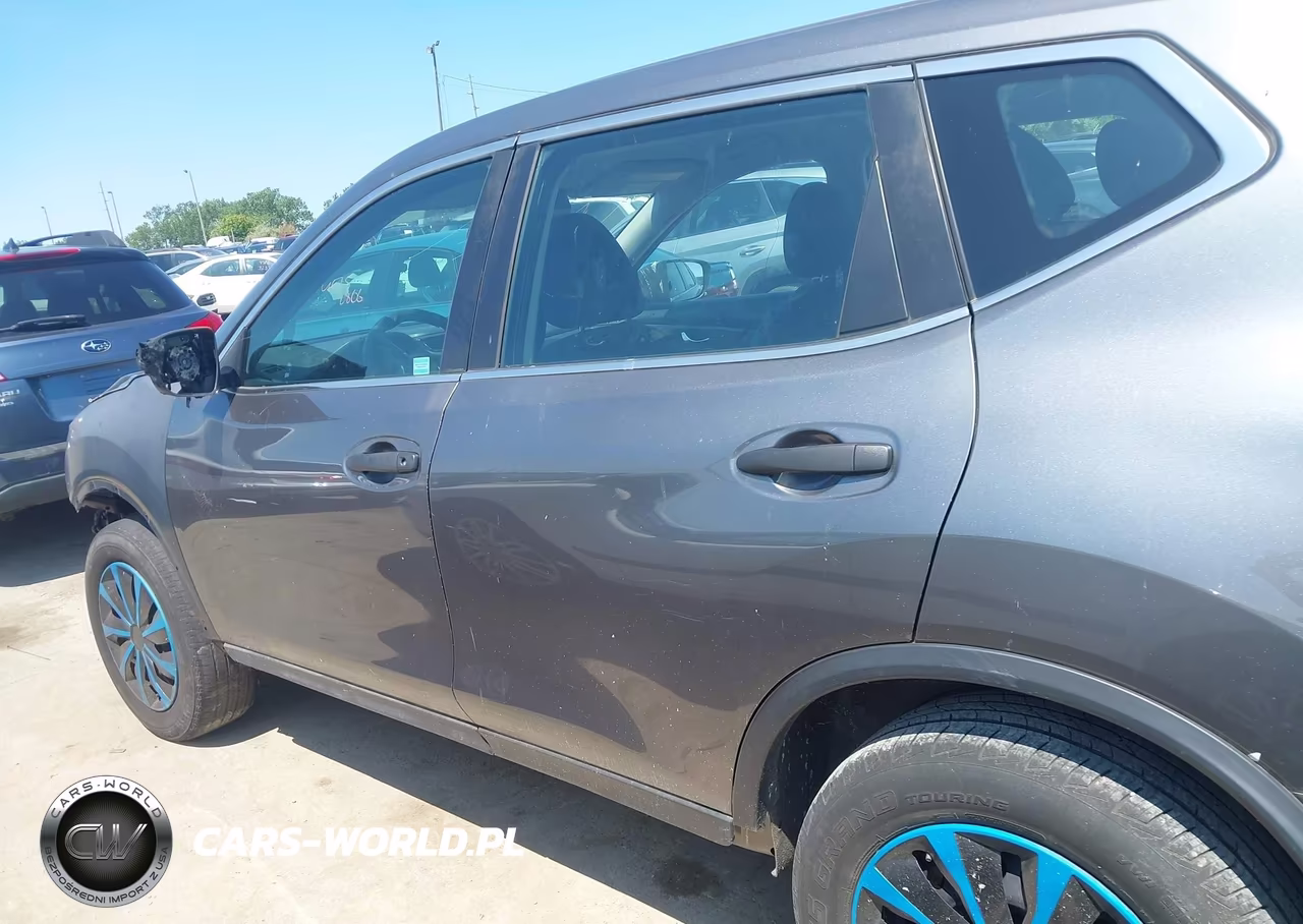 2017 Nissan Rogue S VIN:5N1AT2MV2HC782224 - 15