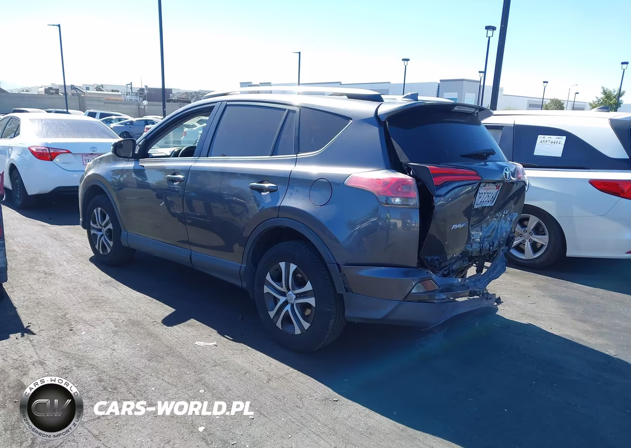 2016 Toyota Rav4 Le VIN:JTMZFREV9GJ066405 - 3