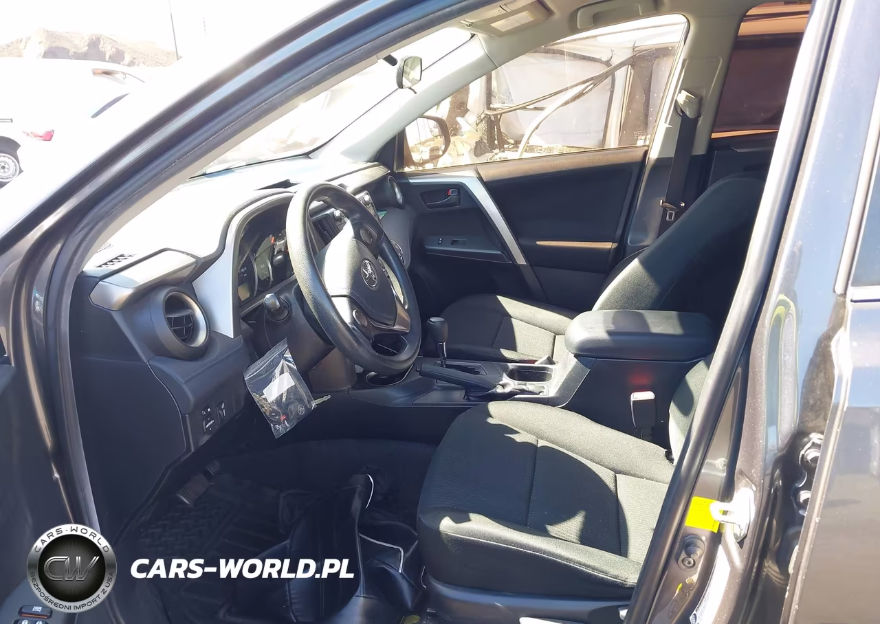 2016 Toyota Rav4 Le VIN:JTMZFREV9GJ066405 - 5