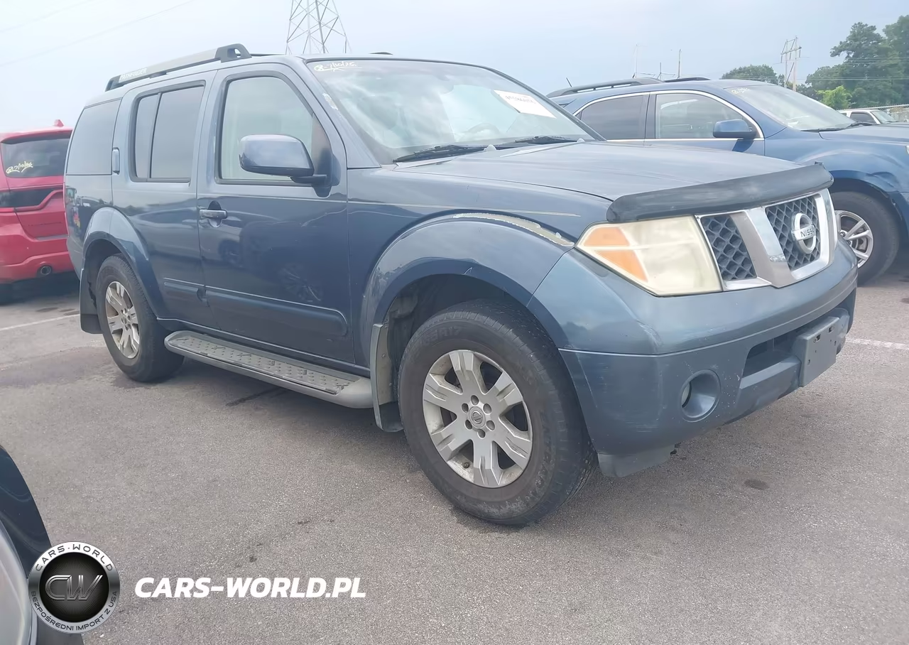 2005 Nissan Pathfinder Le