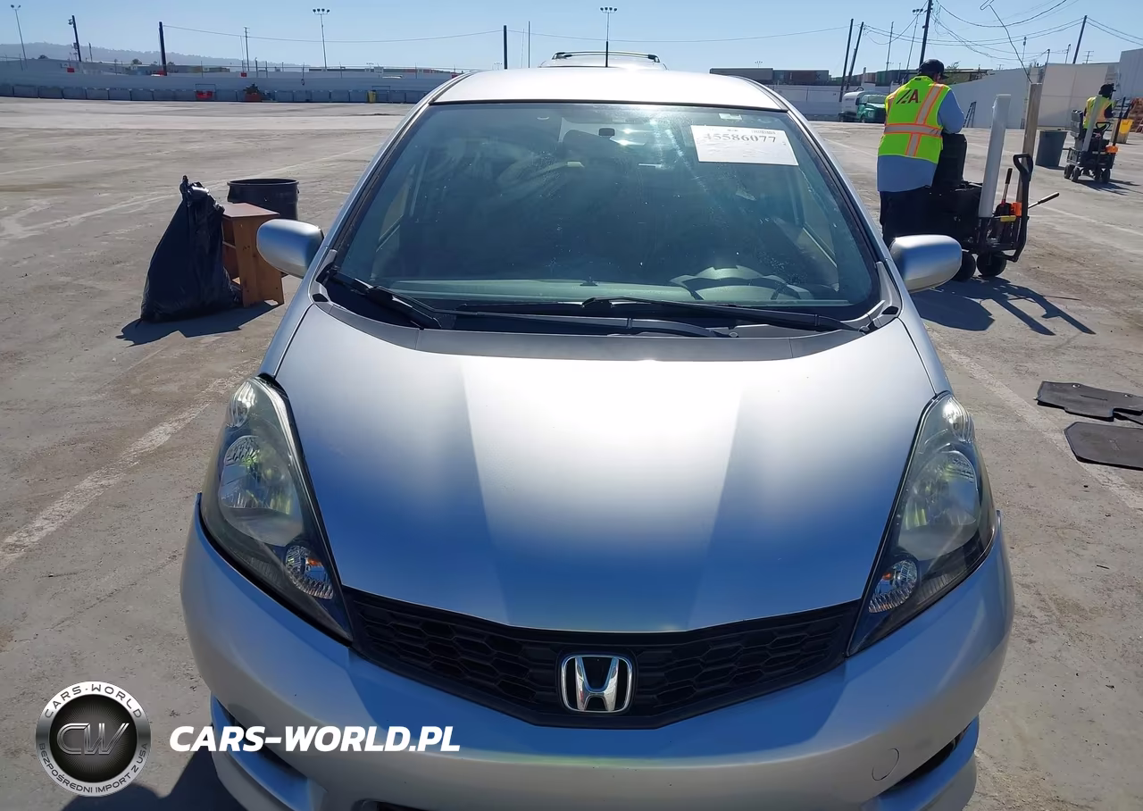2012 Honda Fit Sport VIN:JHMGE8H54CS005725 - 12
