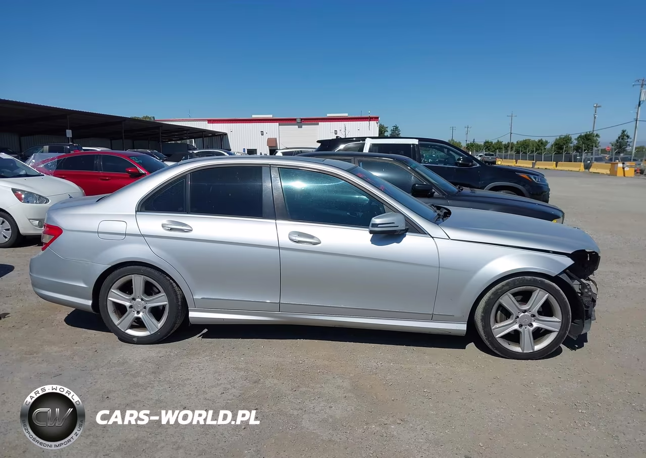 2010 Mercedes-Benz C 300 Luxury-Sport VIN:WDDGF5EB8AF426172 - 14