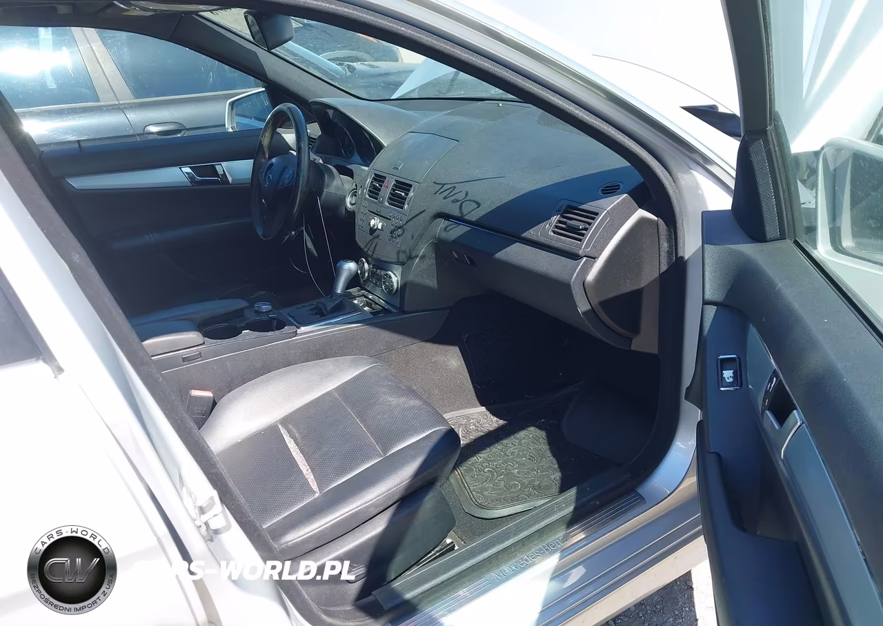 2010 Mercedes-Benz C 300 Luxury-Sport VIN:WDDGF5EB8AF426172 - 5