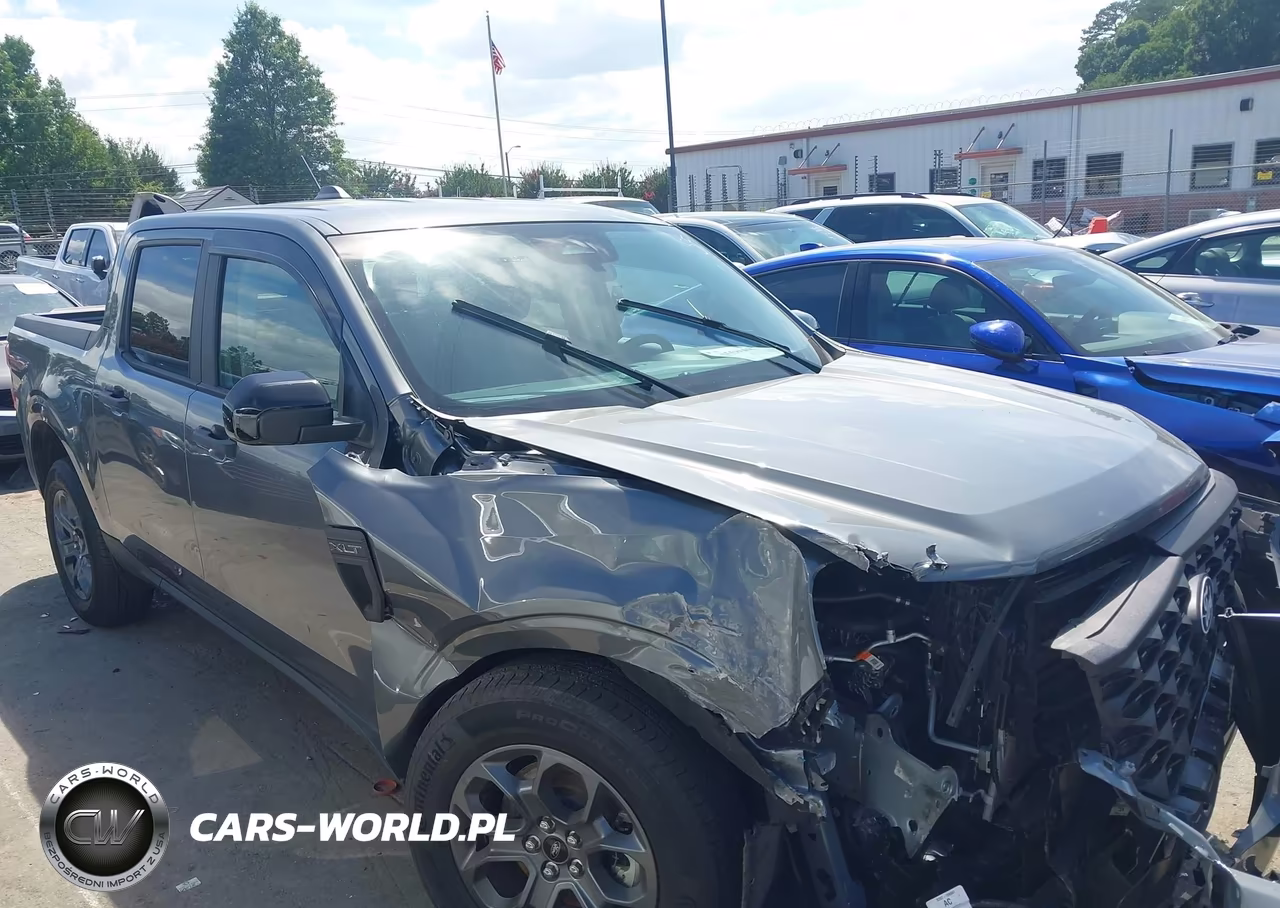 2025 Ford Maverick Xlt VIN:3FTTW8JA0SRA16042 - 13
