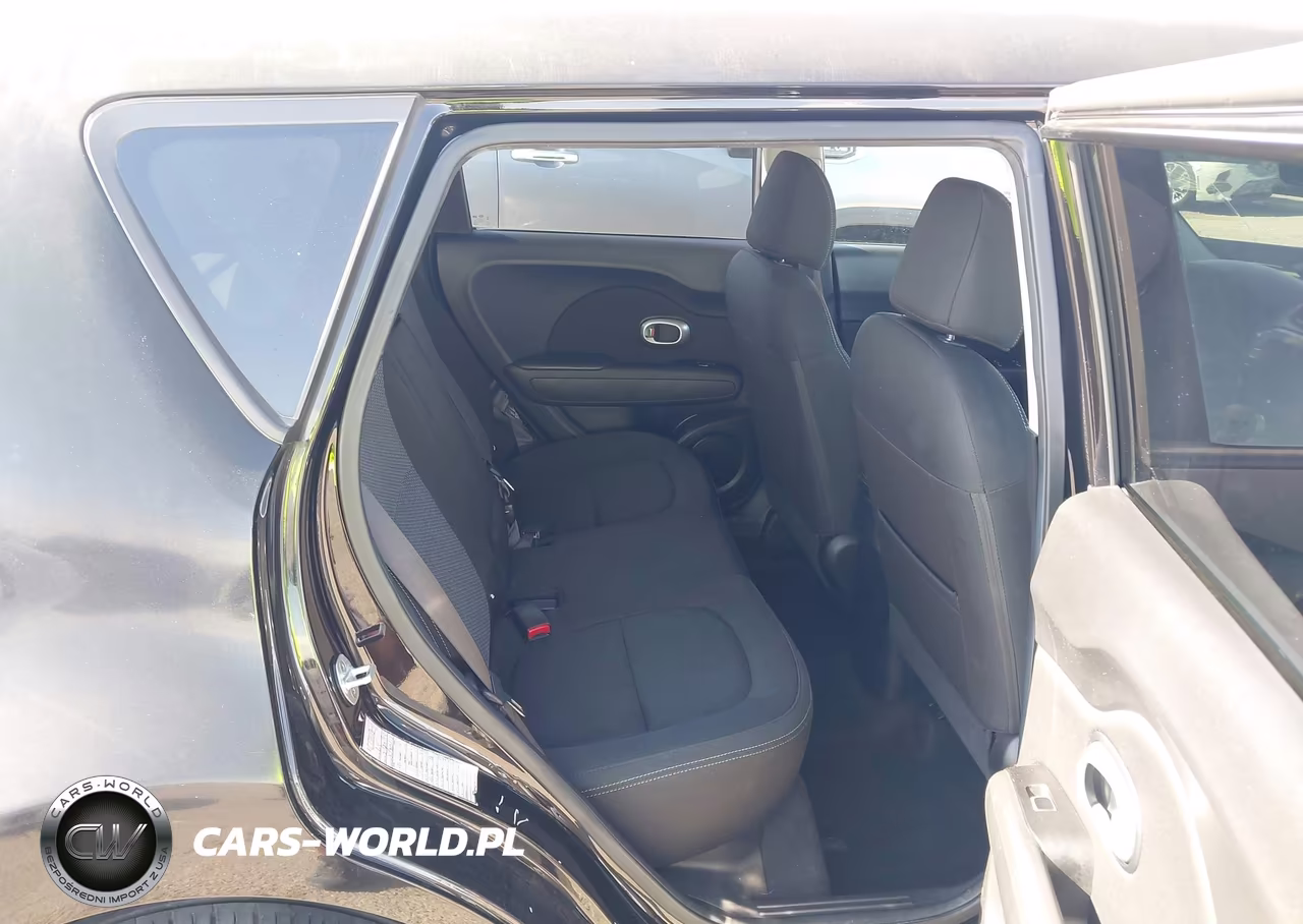 2018 Kia Soul + VIN:KNDJP3A57J7902312 - 8