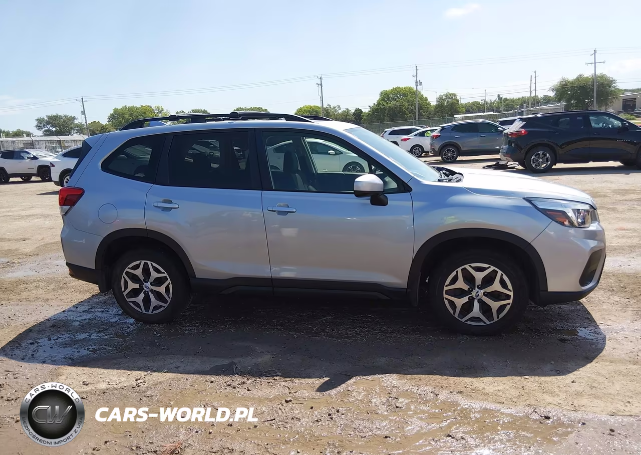 2019 Subaru Forester Premium VIN:JF2SKAGC8KH448887 - 13