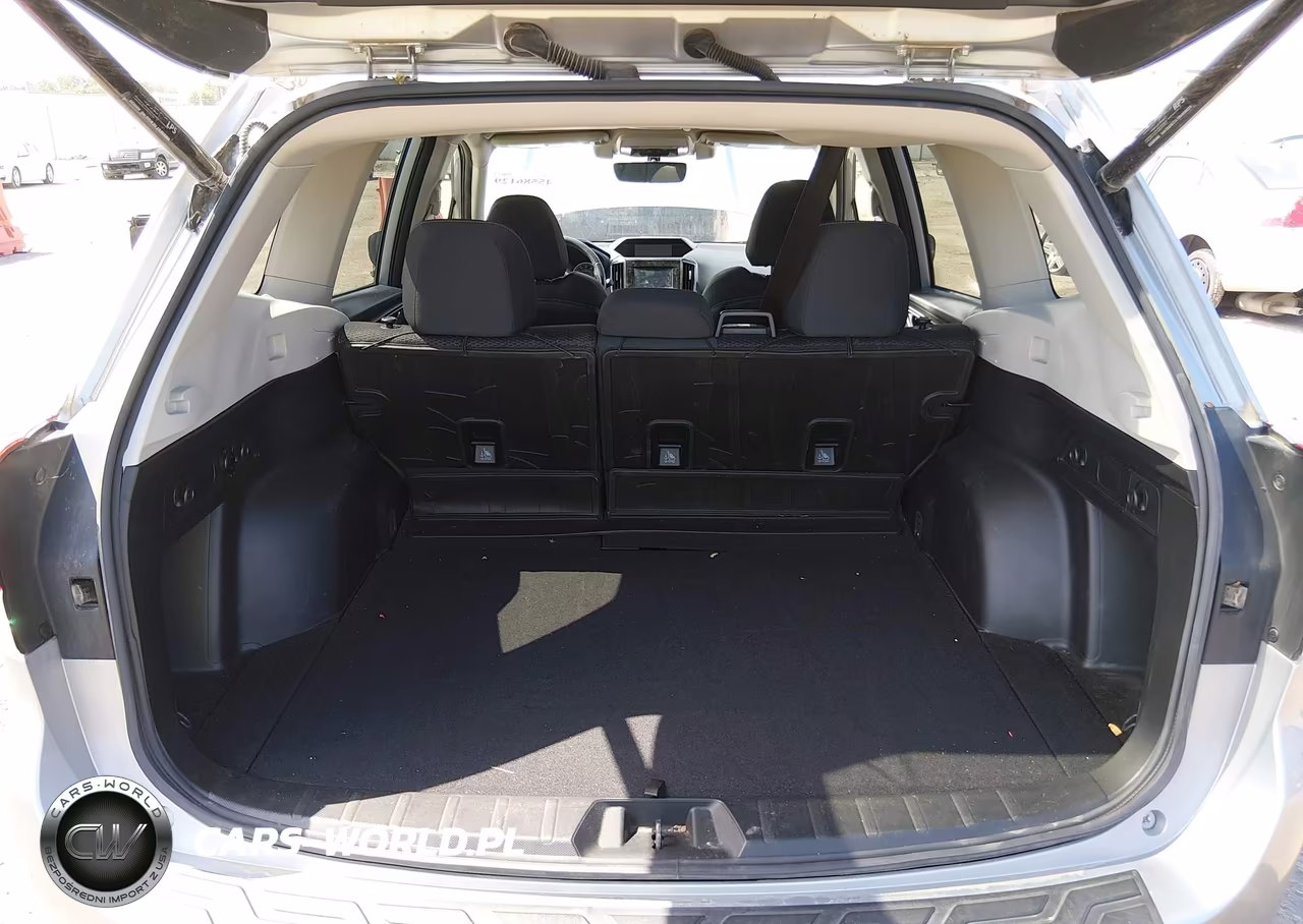 2019 Subaru Forester Premium VIN:JF2SKAGC8KH448887 - 16