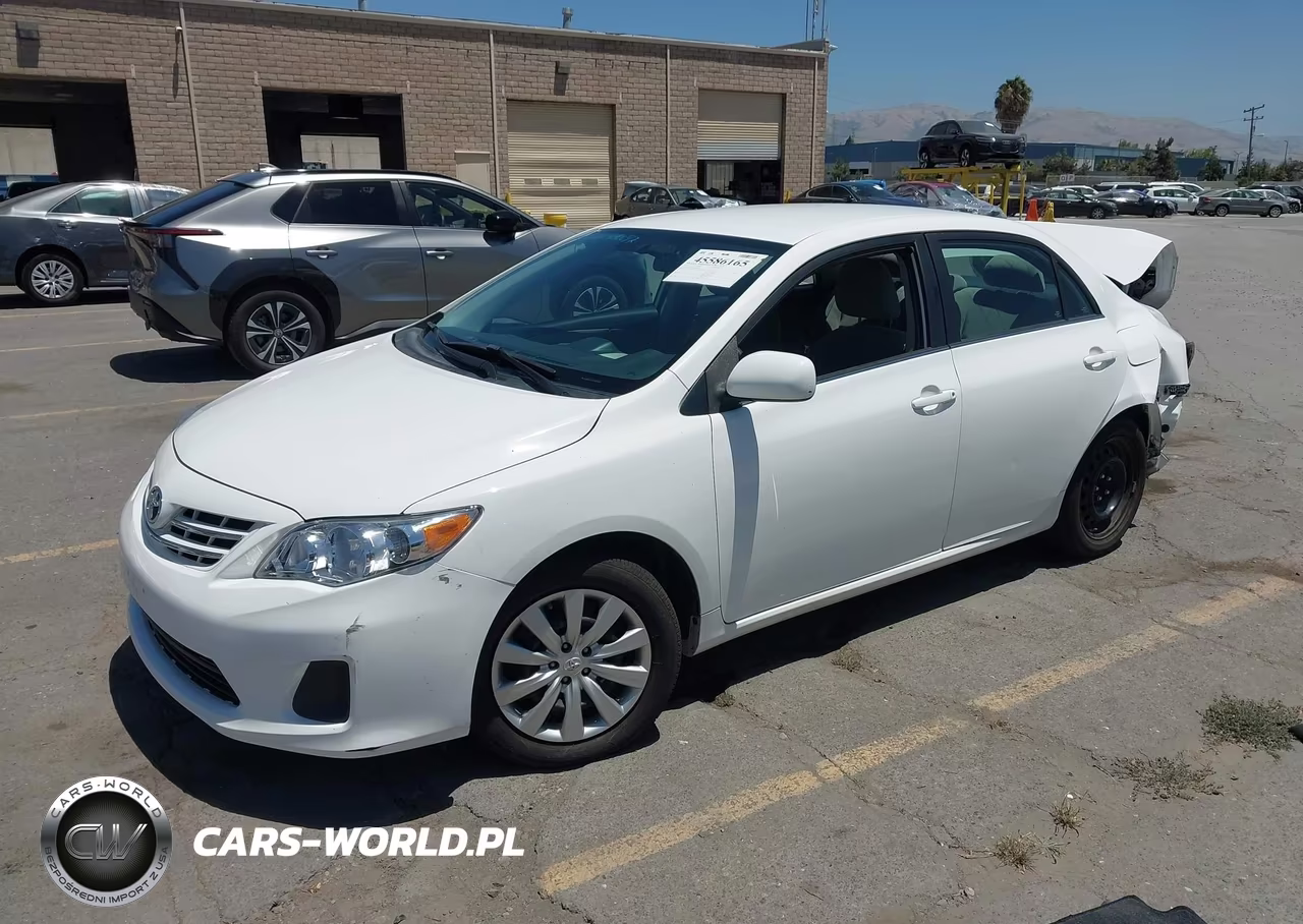 2013 Toyota Corolla Le VIN:2T1BU4EE8DC008576 - 2