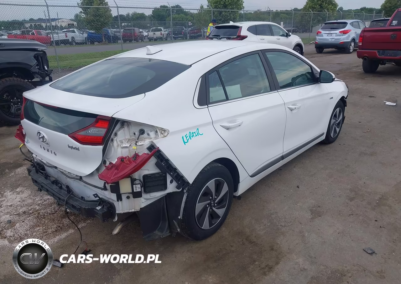 2017 Hyundai Ioniq Hybrid Sel VIN:KMHC75LC8HU039737 - 4