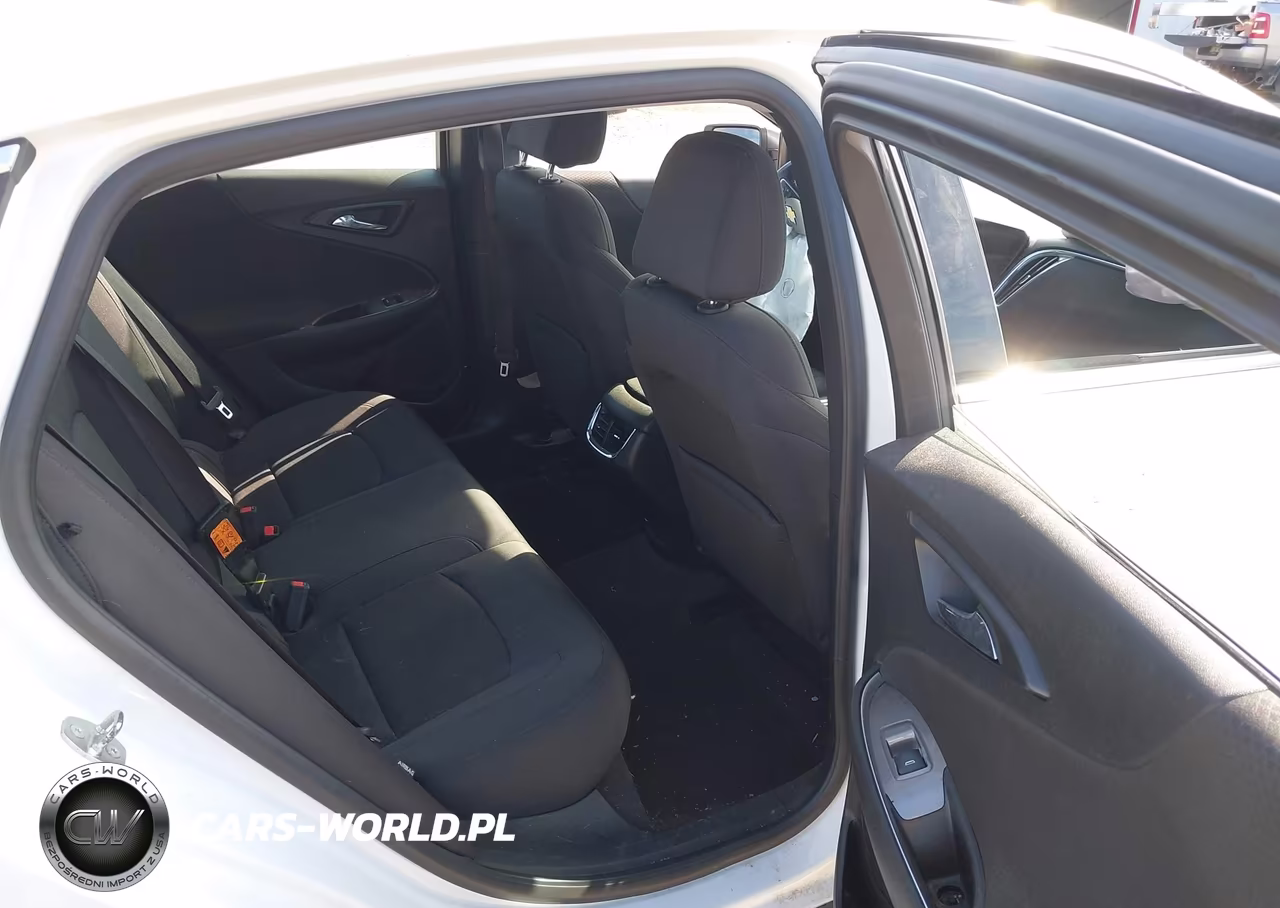 2018 Chevrolet Malibu Lt VIN:1G1ZD5ST1JF124124 - 8