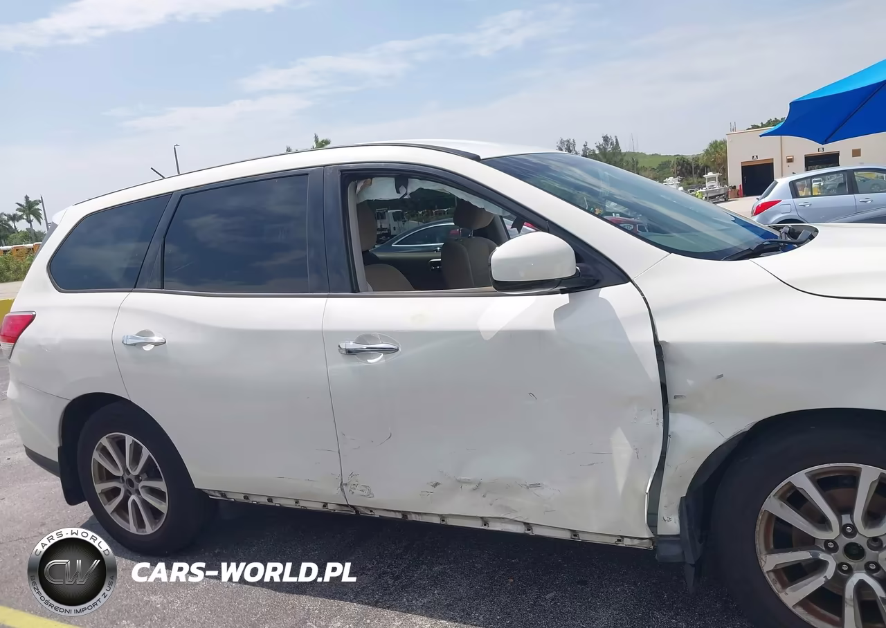 2015 Nissan Pathfinder S VIN:5N1AR2MN9FC618352 - 13
