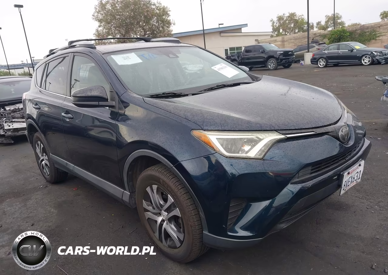 2018 Toyota Rav4 Le – zdjęcie 1 z 17