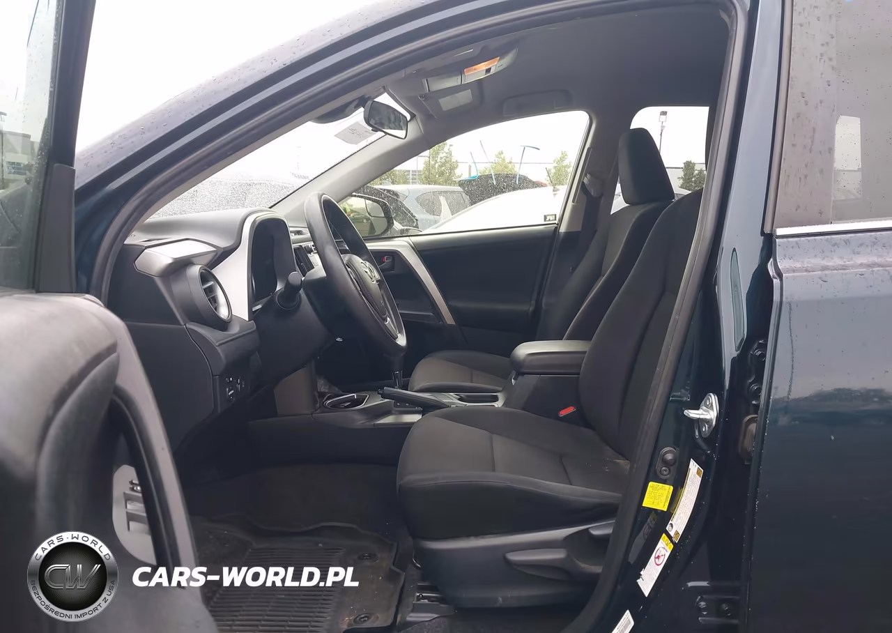 2018 Toyota Rav4 Le VIN:JTMZFREV9JJ174143 - 5