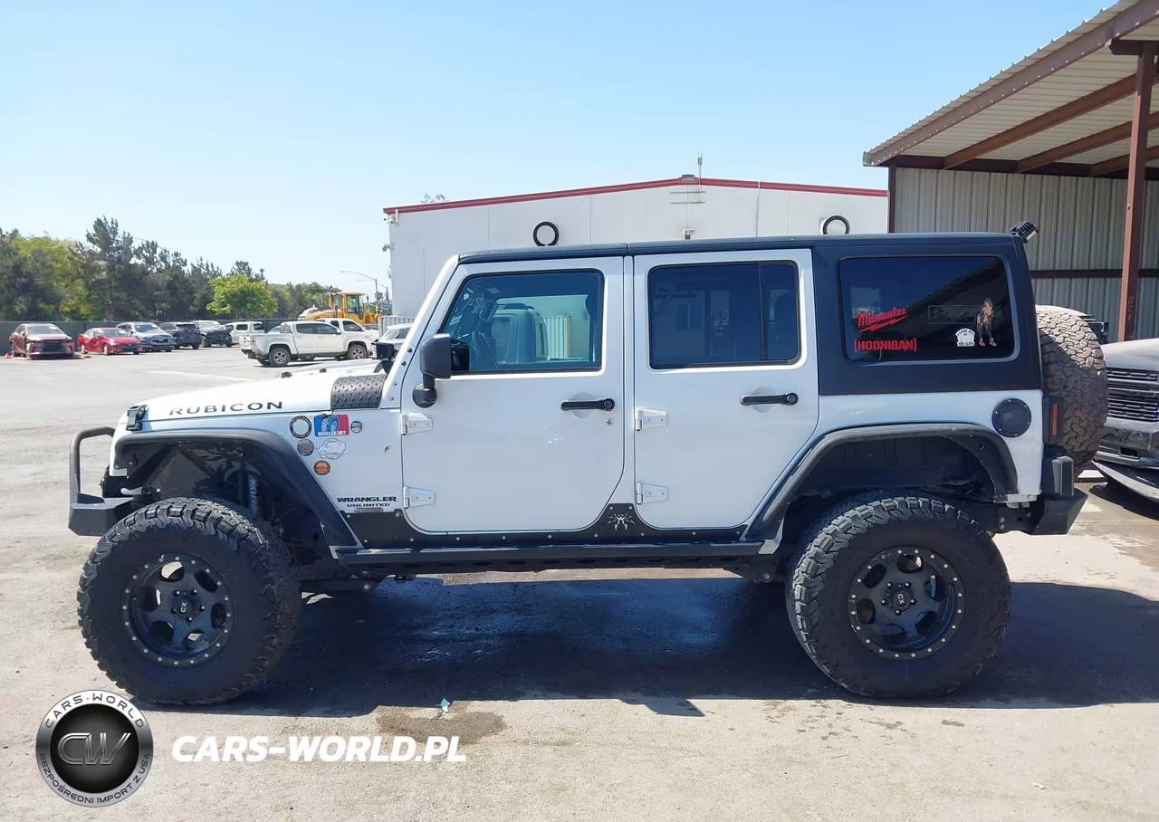 2016 Jeep Wrangler Unlimited Rubicon VIN:1C4BJWFG2GL230323 - 15