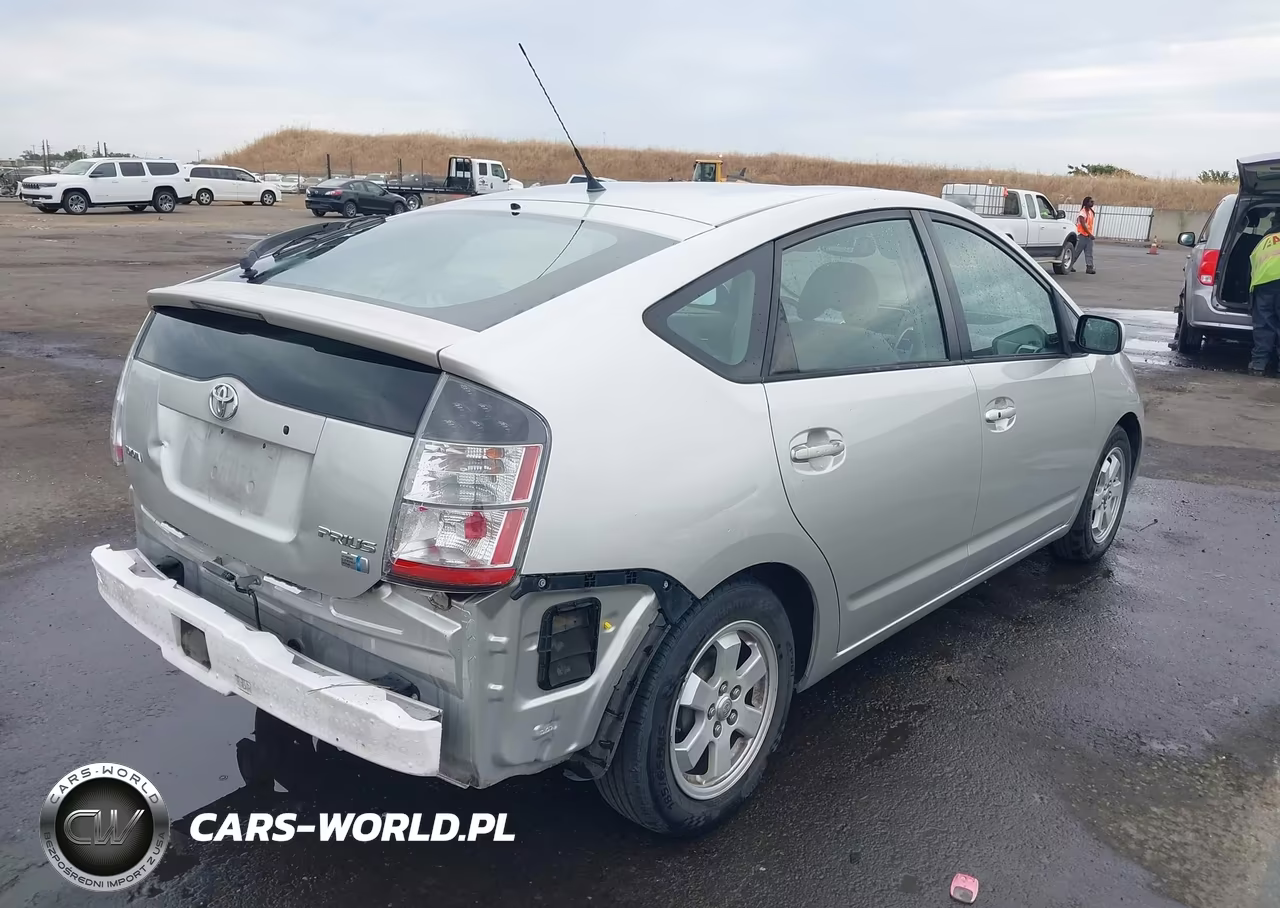2005 Toyota Prius VIN:JTDKB20U853037983 - 4