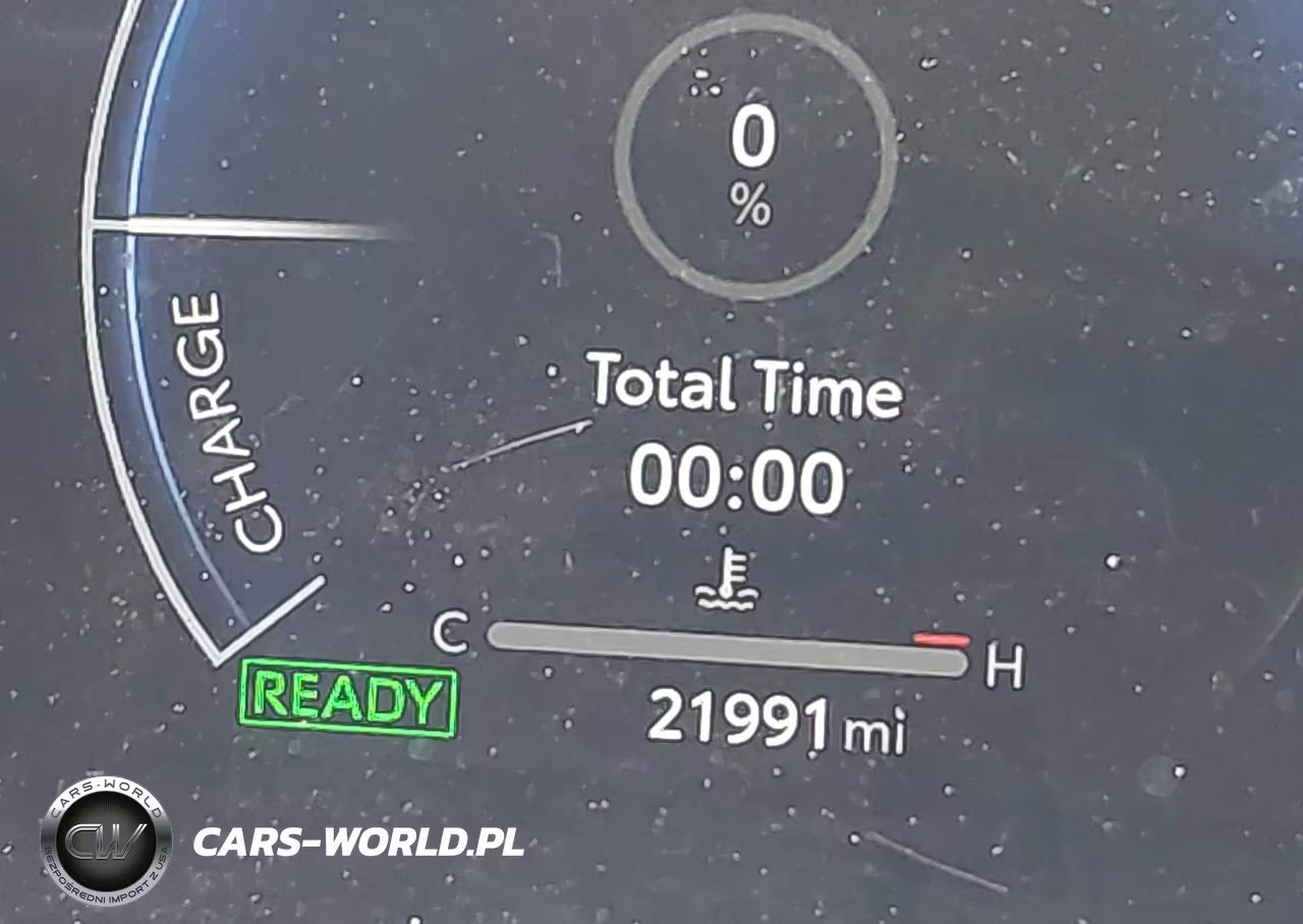 2025 Toyota Camry Xle VIN:4T1DAACKXSU070193 - 16