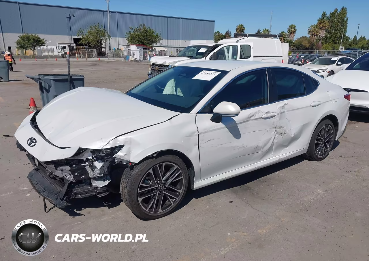 2025 Toyota Camry Xle VIN:4T1DAACKXSU070193 - 2