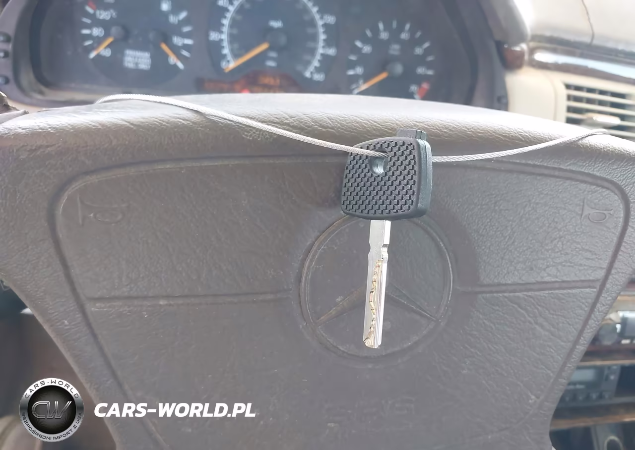 1997 Mercedes-Benz E 320 VIN:WDBJF55F3VA337906 - 11