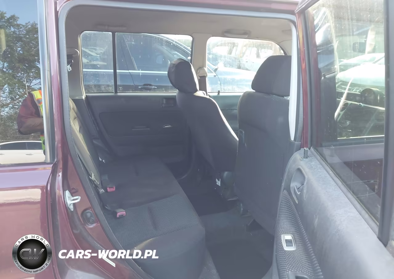 2004 Scion Xb VIN:JTLKT324840166844 - 8