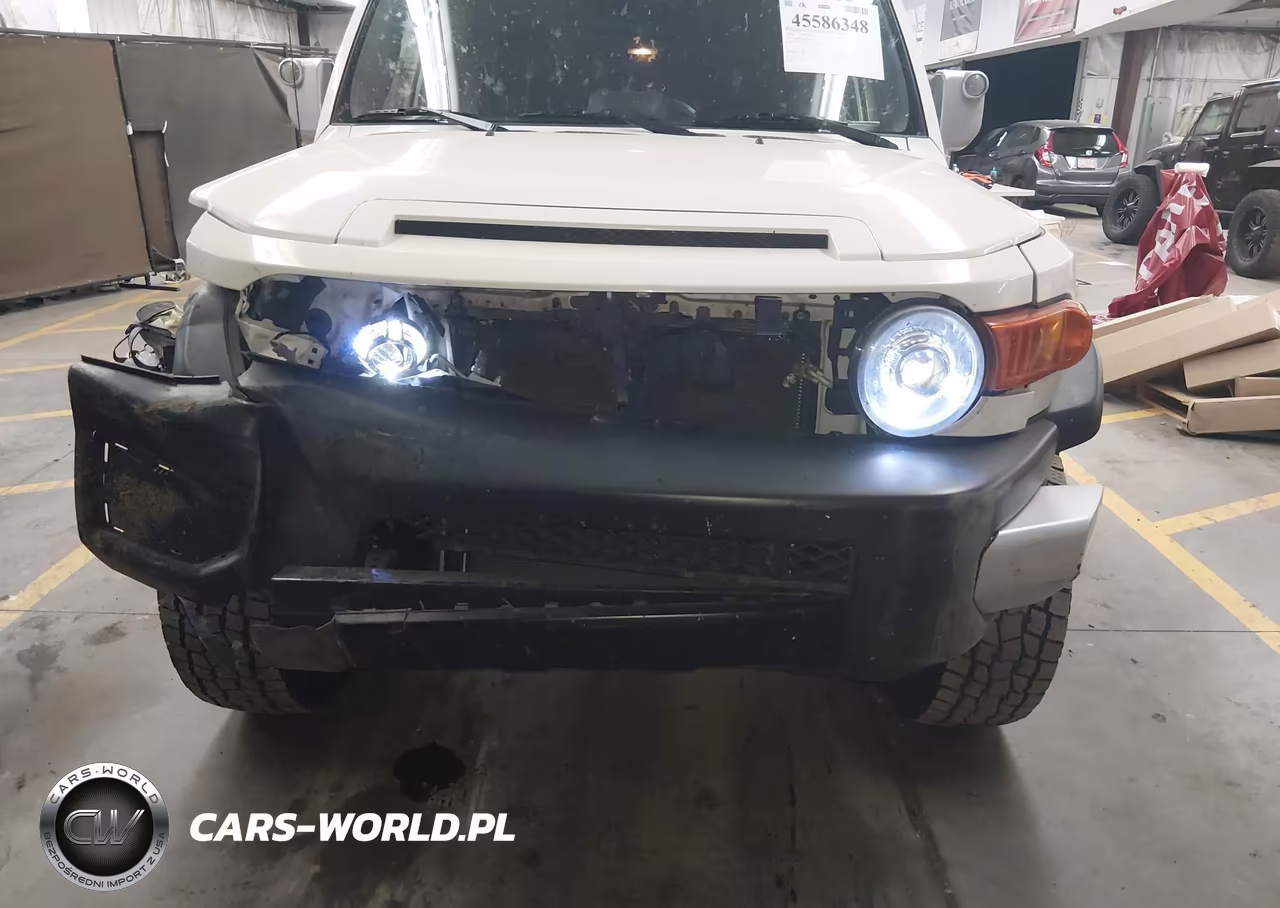 2014 Toyota Fj Cruiser VIN:JTEBU4BFXEK183372 - 6