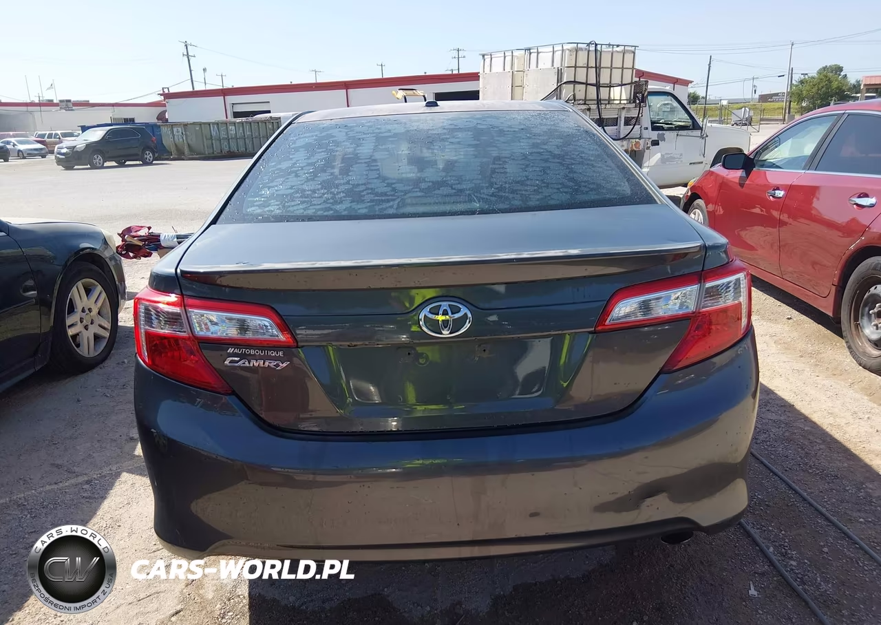 2014 Toyota Camry Se VIN:4T1BF1FKXEU868279 - 16