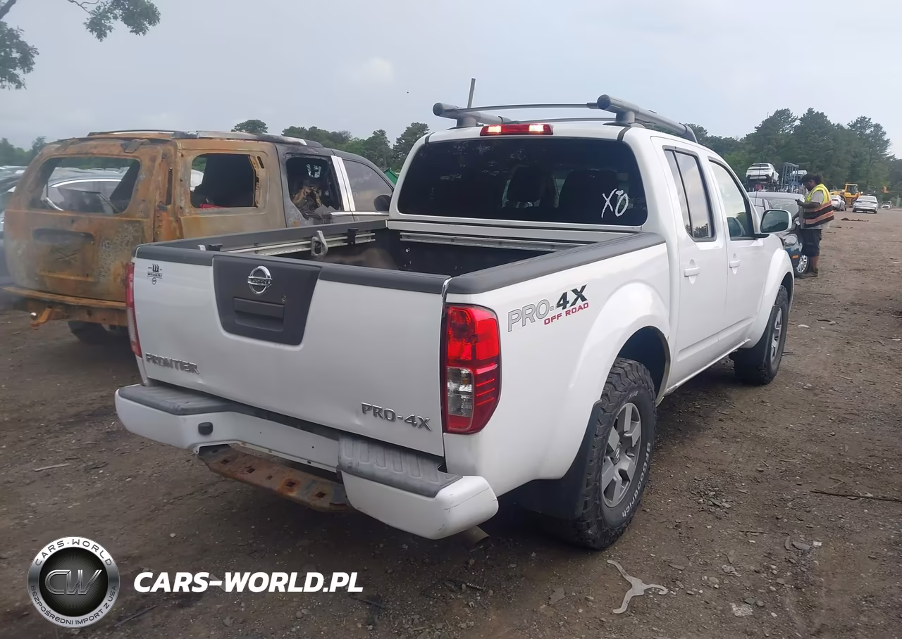 2011 Nissan Frontier Pro-4X VIN:1N6AD0EV1BC435718 - 4