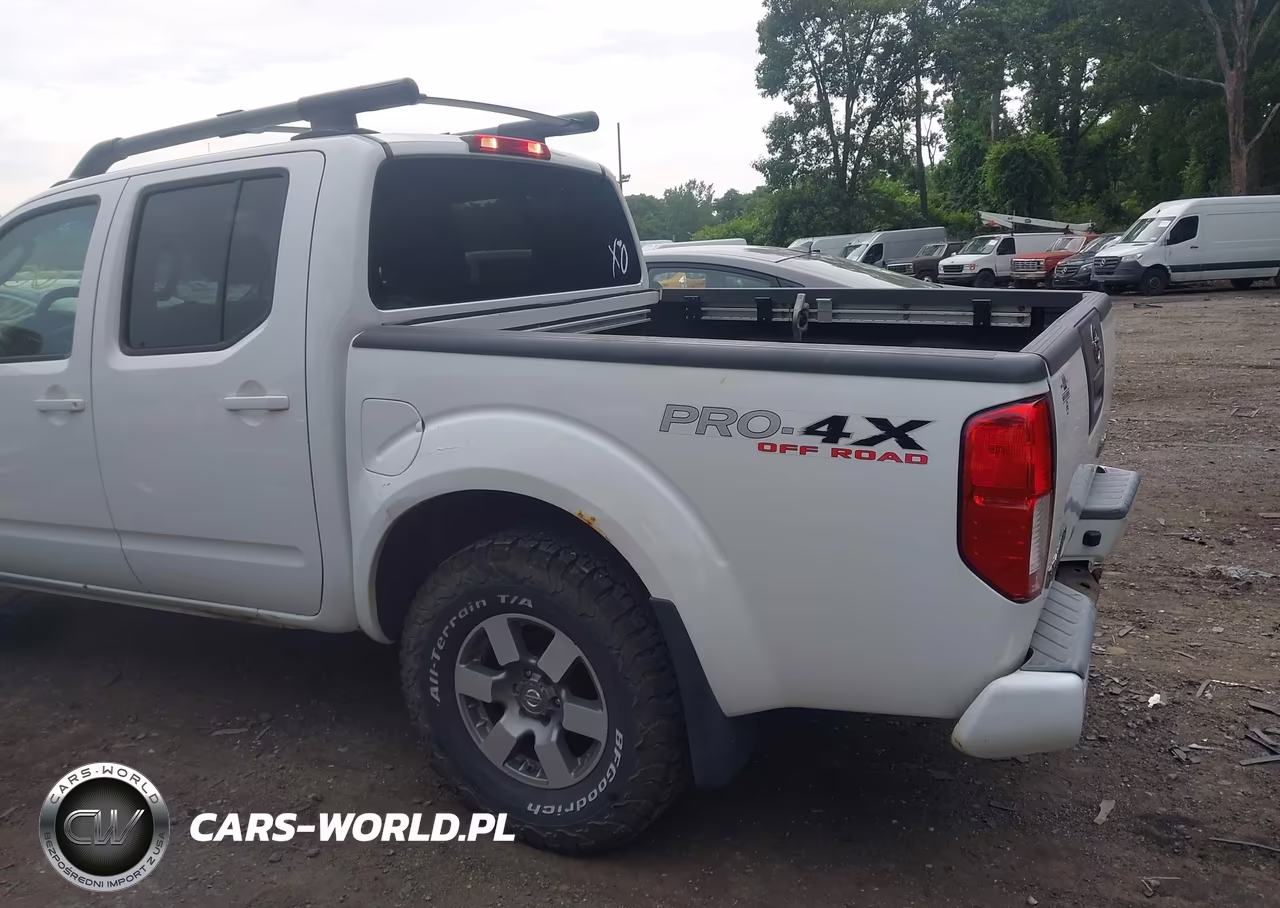 2011 Nissan Frontier Pro-4X VIN:1N6AD0EV1BC435718 - 6