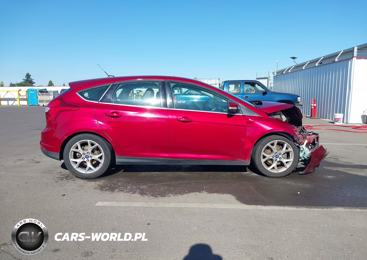 2013 Ford Focus Titanium VIN:1FADP3N26DL382814 - 13