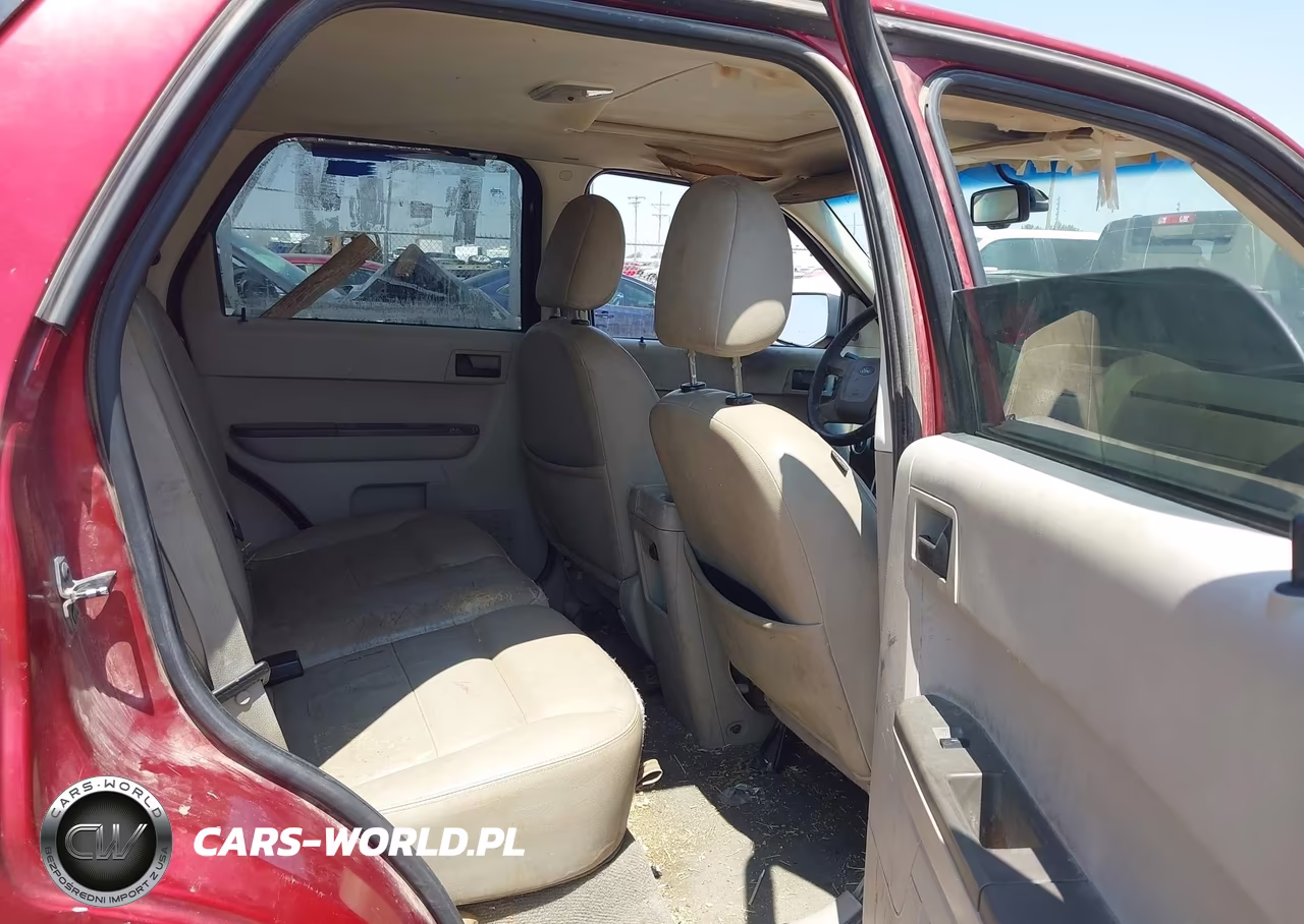 2008 Ford Escape Xlt VIN:1FMCU03128KA44308 - 8