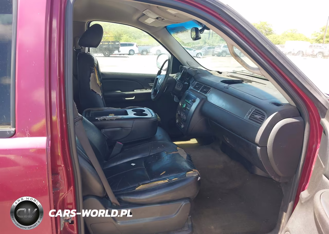 2007 Chevrolet Tahoe Ls VIN:1GNFC13C27R412169 - 5