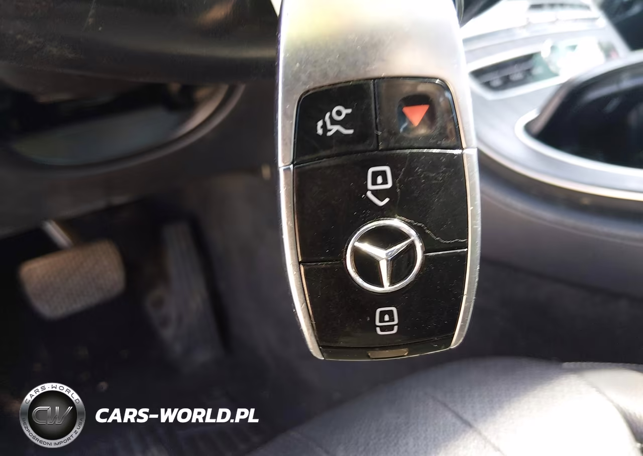 2019 Mercedes-Benz E 300 VIN:WDDZF4JBXKA496621 - 11