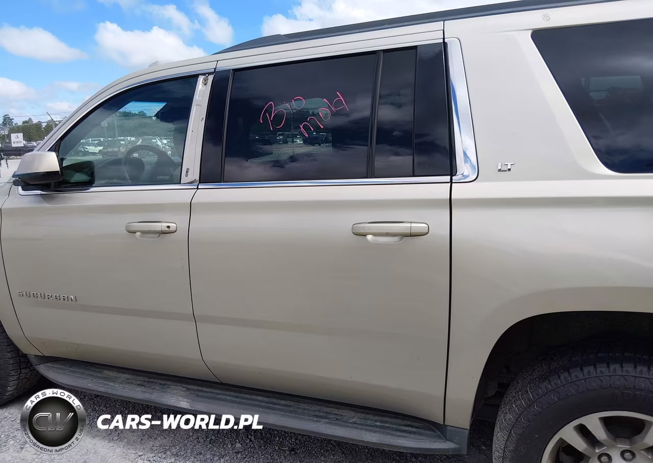 2016 Chevrolet Suburban Lt VIN:1GNSCHKC5GR153945 - 14