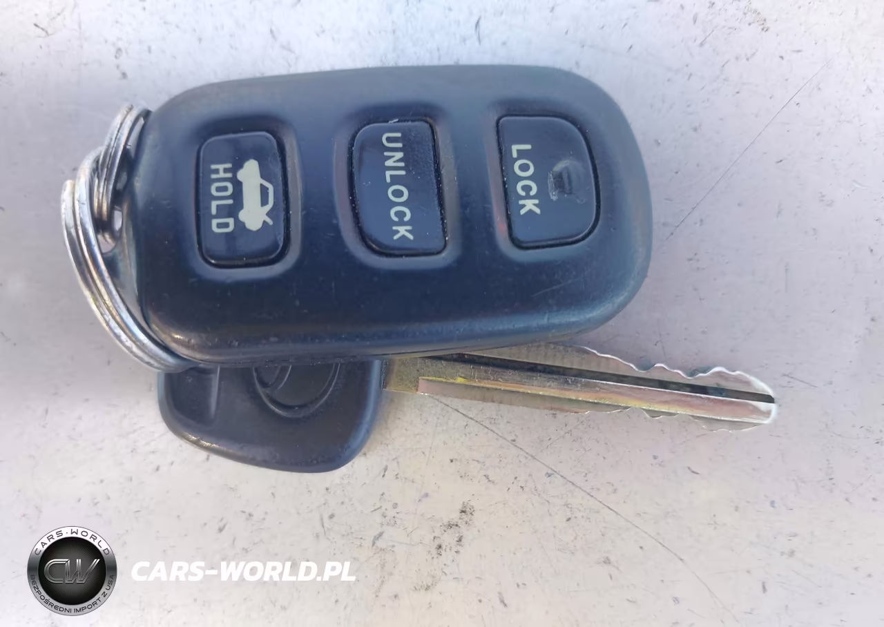 2004 Toyota Camry Le VIN:4T1BE32K64U294377 - 11