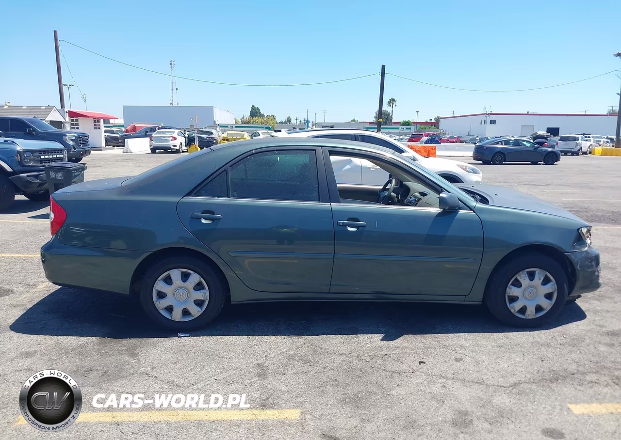 2004 Toyota Camry Le VIN:4T1BE32K64U294377 - 13
