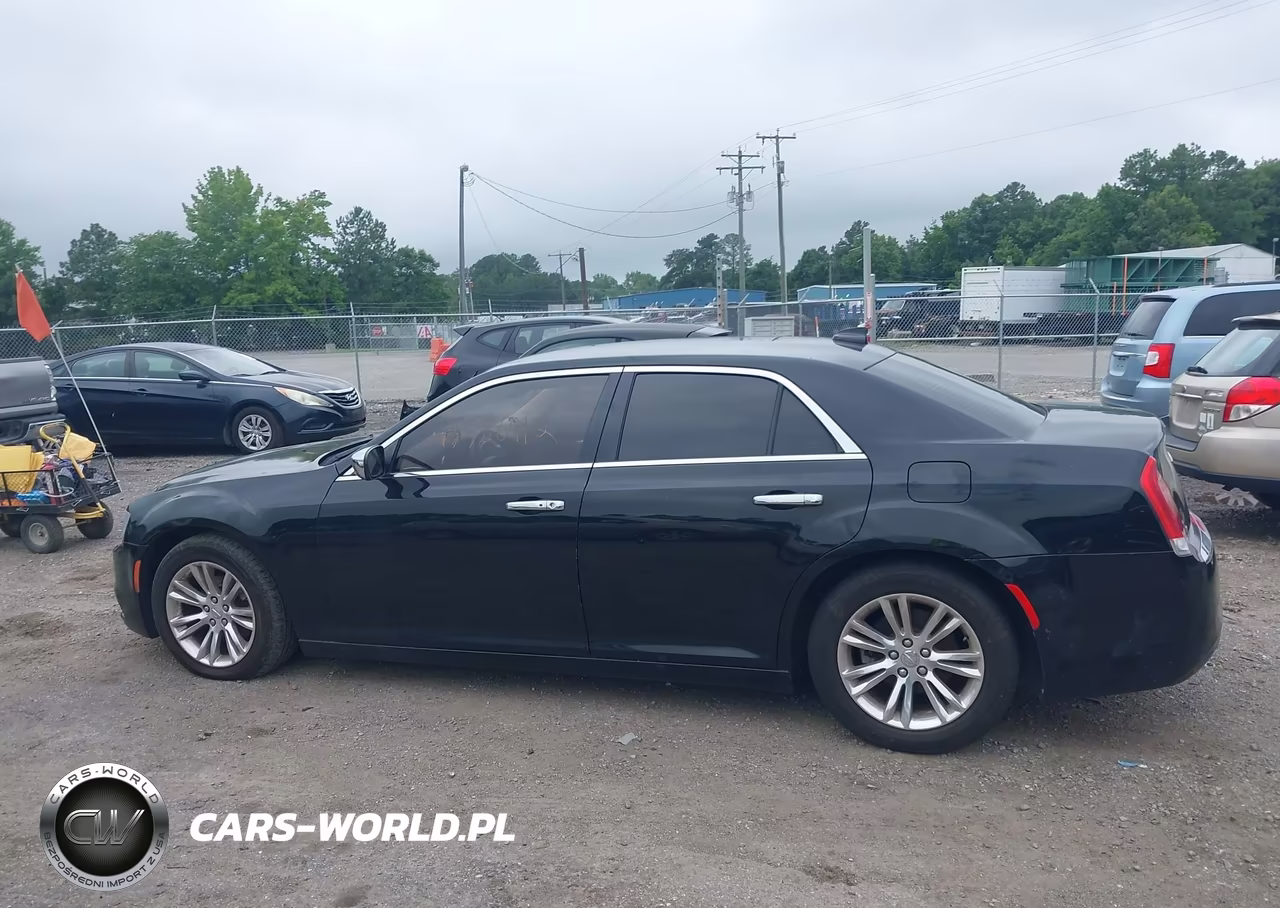 2017 Chrysler 300 Limited VIN:2C3CCAAG2HH506057 - 14