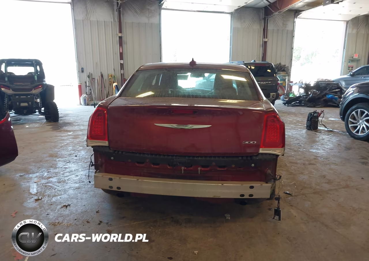2016 Chrysler 300 Anniversary Edition VIN:2C3CCAAG2GH220112 - 16