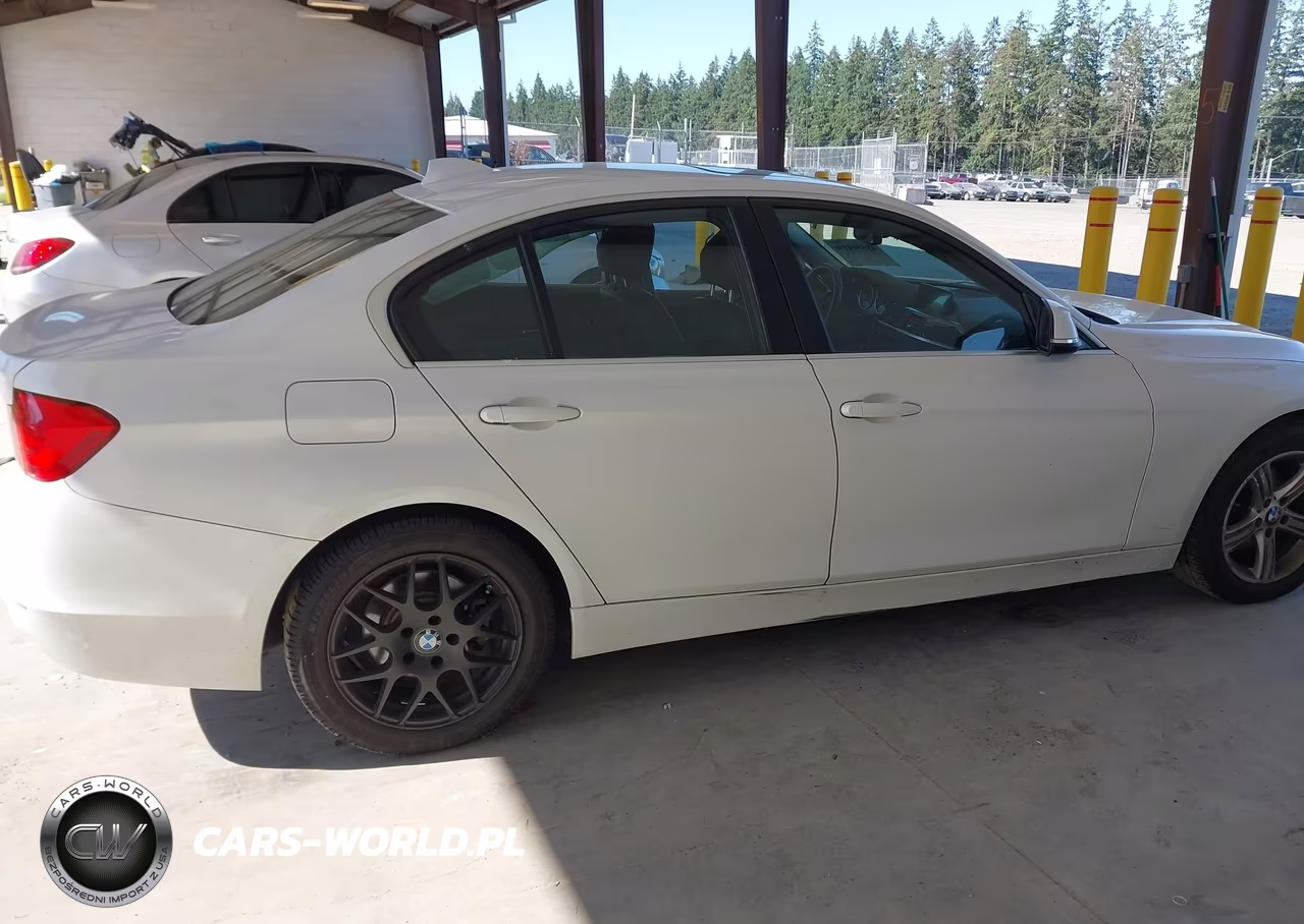 2015 BMW 328I xDrive VIN:WBA3B5G52FNS14891 - 13