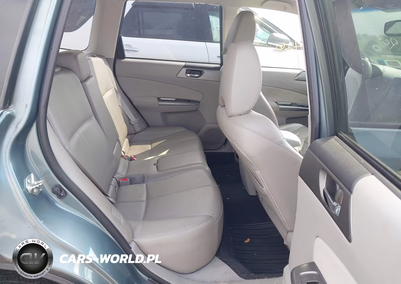 2011 Subaru Forester 2.5X Touring VIN:JF2SHAGC7BH758558 - 8