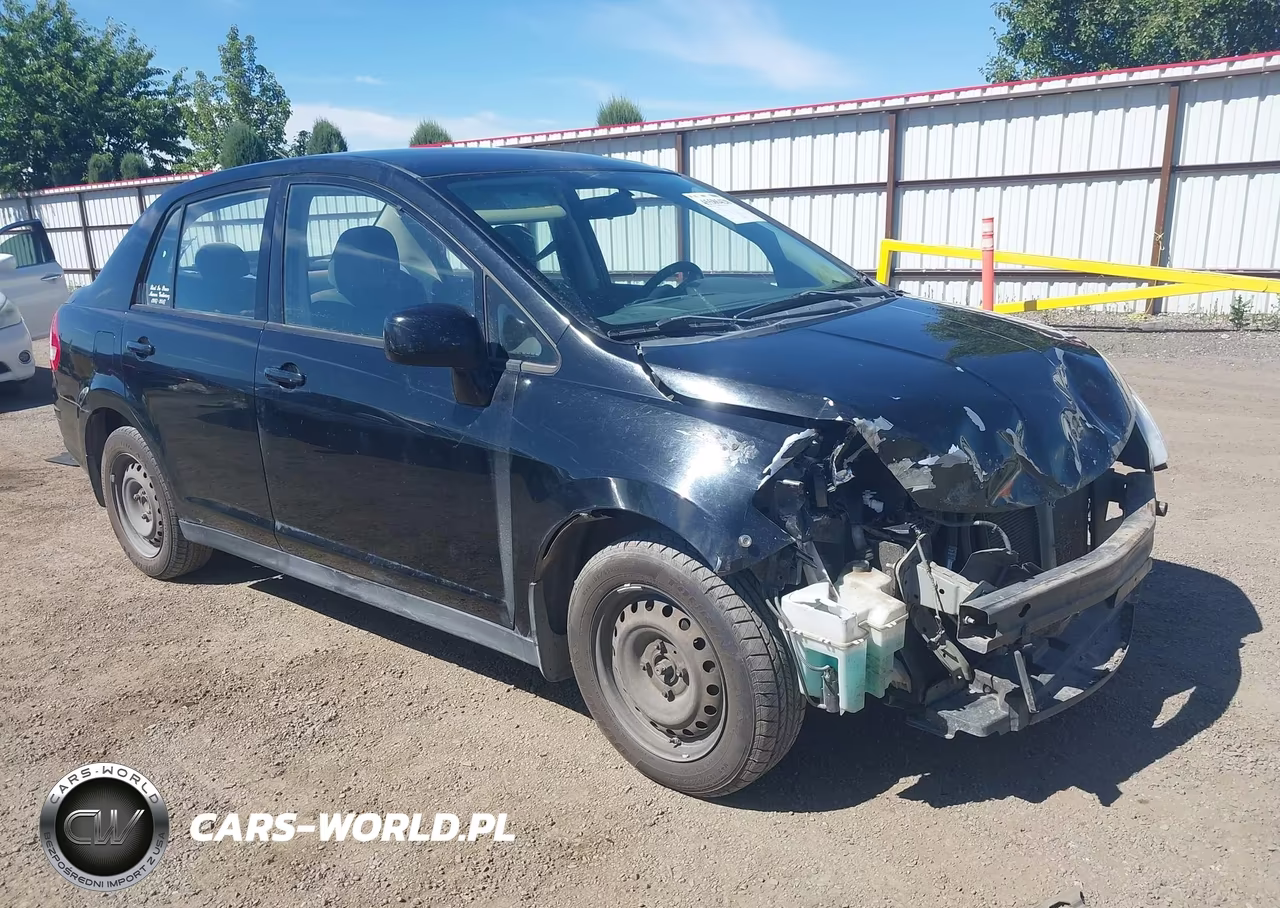 2011 Nissan Versa 1.8S – zdjęcie 1 z 17