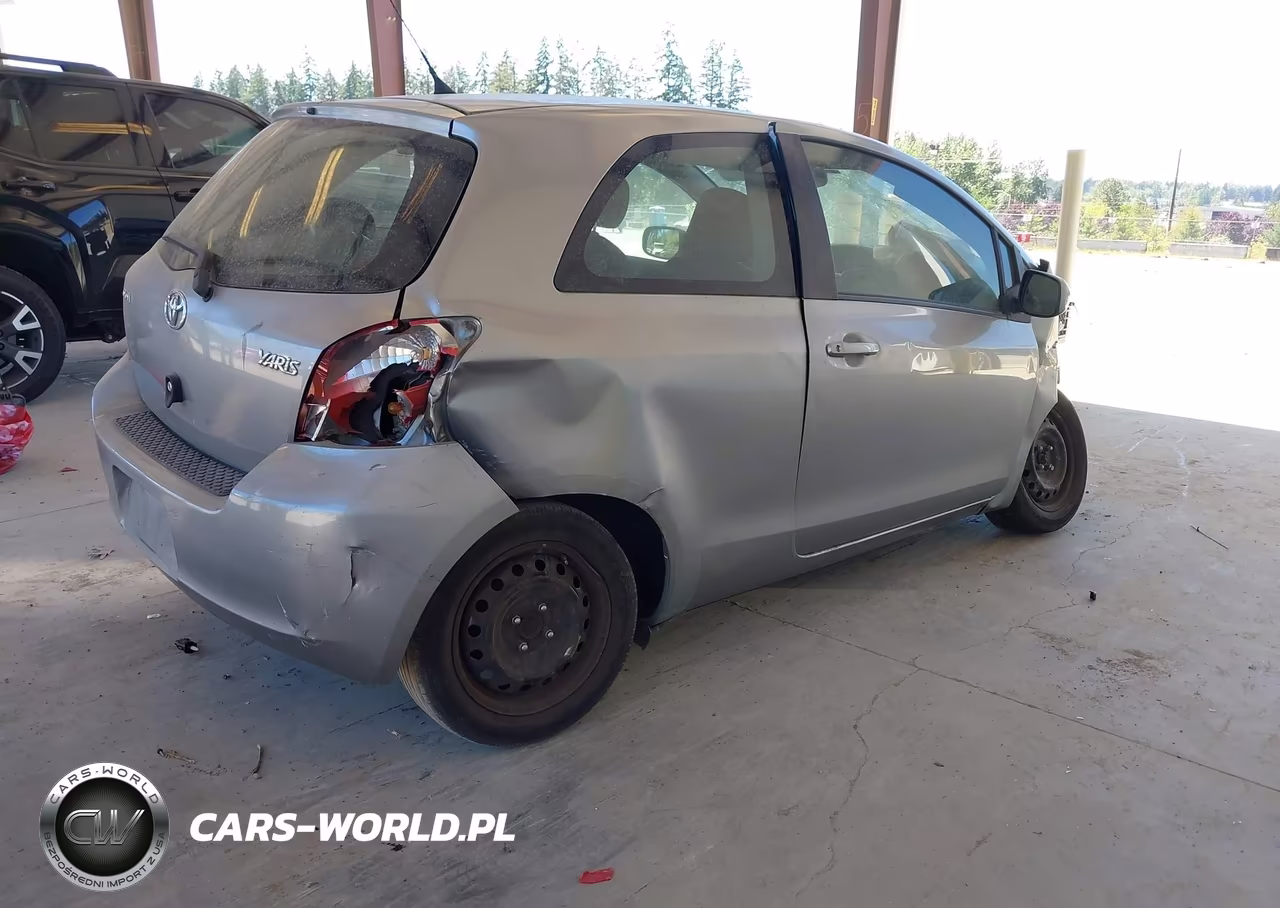 2008 Toyota Yaris VIN:JTDJT923X85213897 - 4