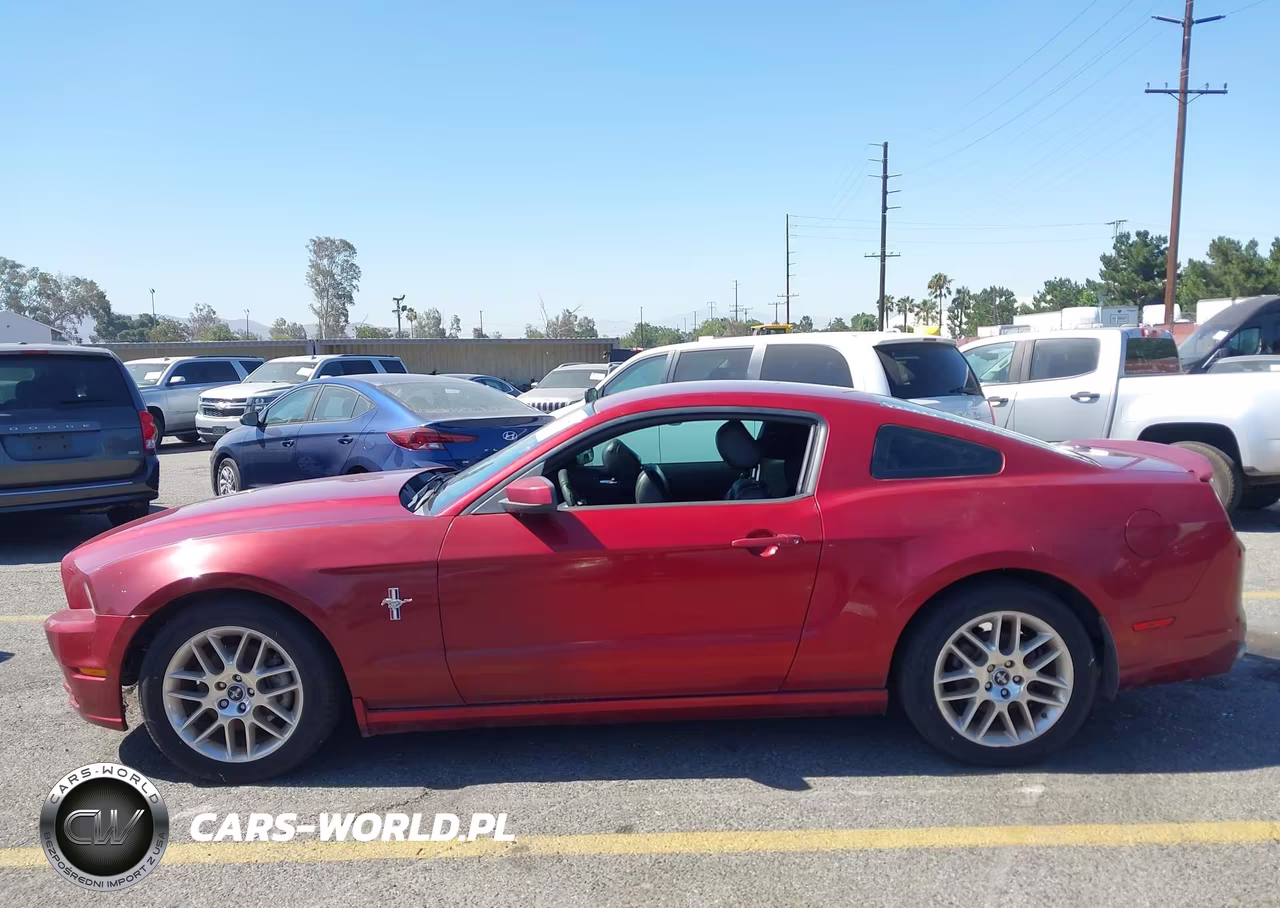 2014 Ford Mustang V6 Premium VIN:1ZVBP8AM3E5205162 - 15