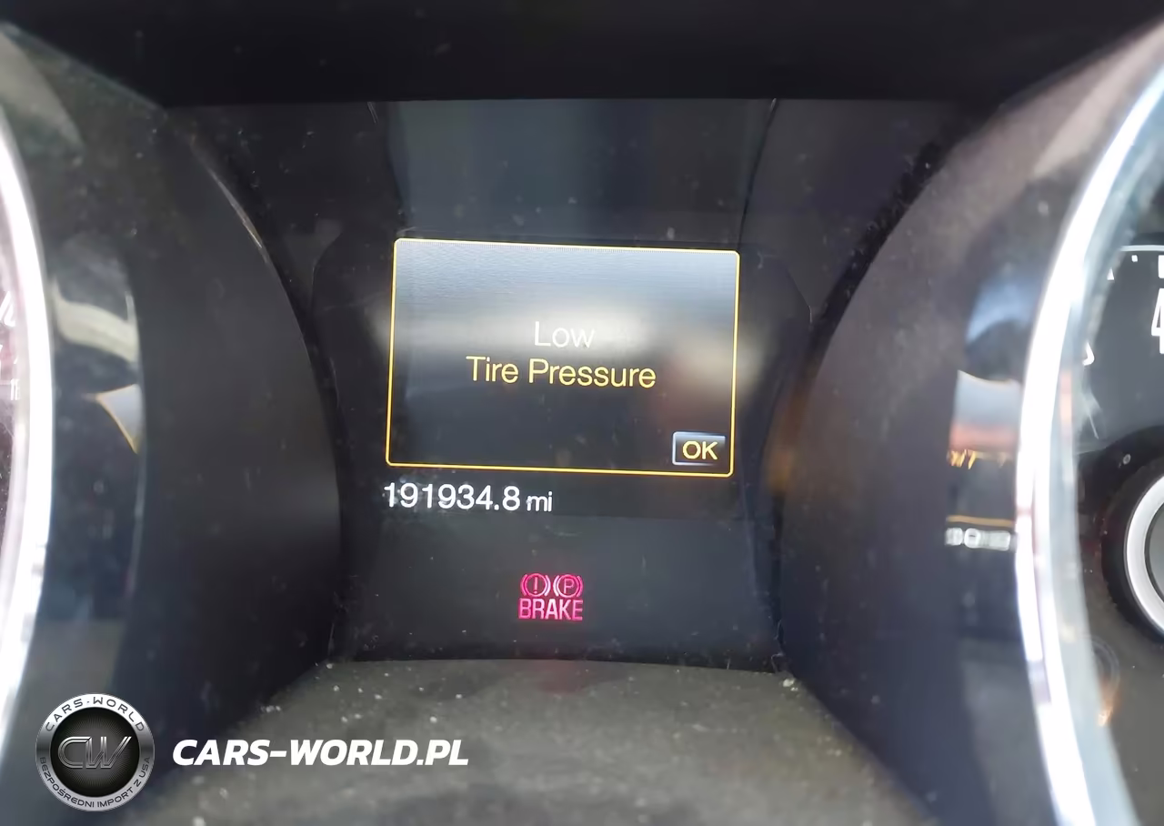 2014 Ford Mustang V6 Premium VIN:1ZVBP8AM3E5205162 - 16