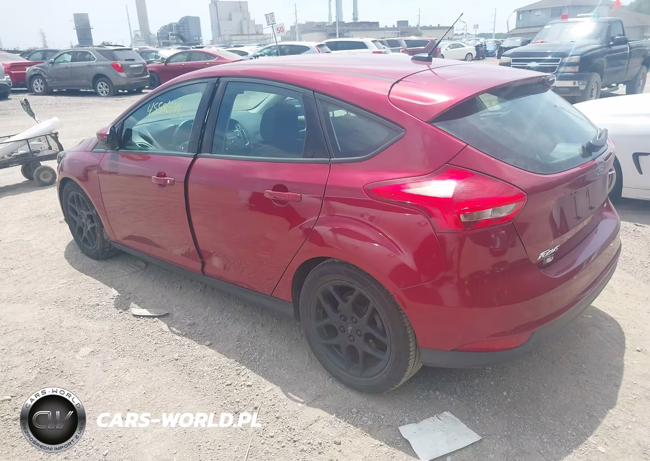 2015 Ford Focus Se VIN:1FADP3K26FL344247 - 3
