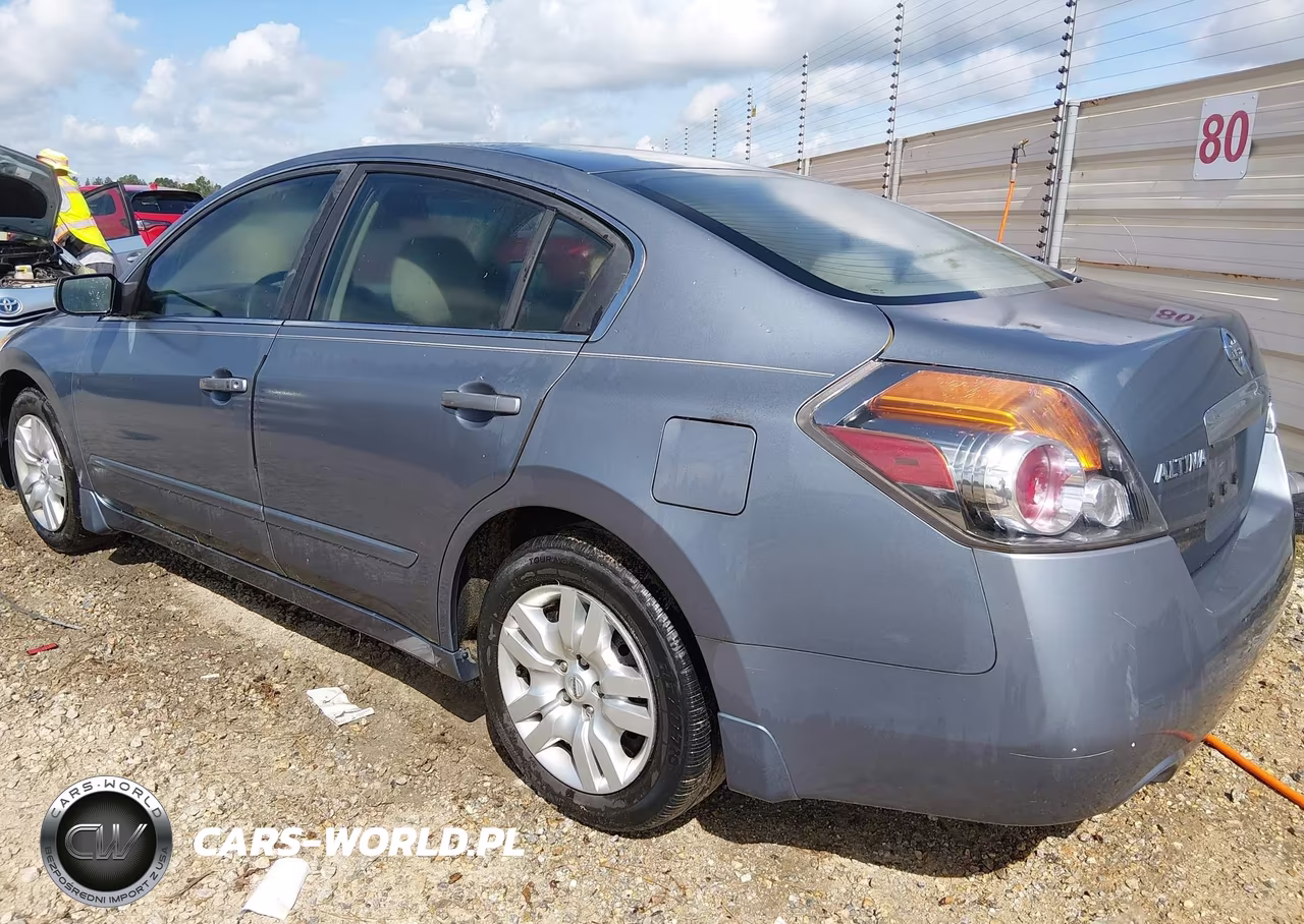 2010 Nissan Altima S VIN:1N4AL2AP5AN536617 - 3