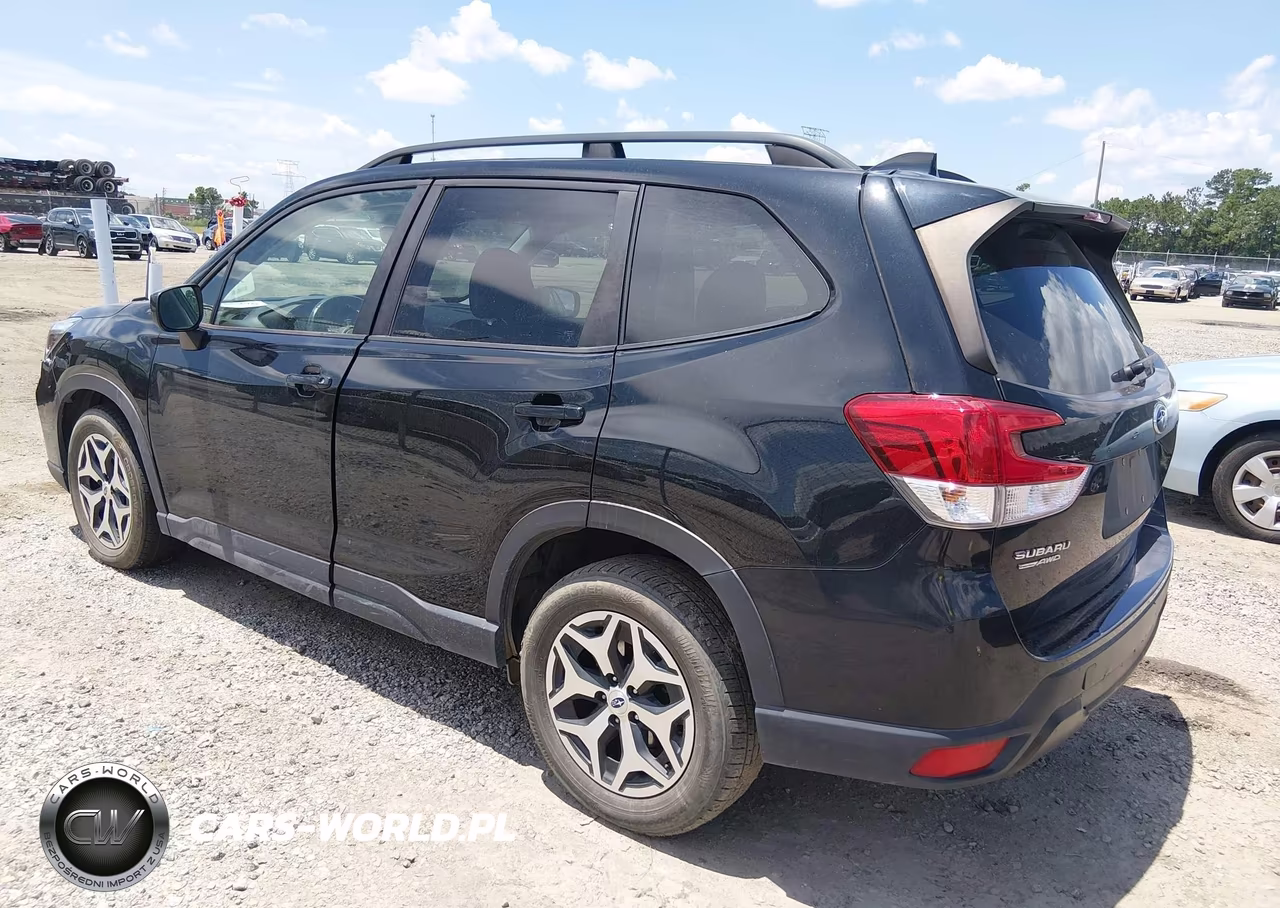 2021 Subaru Forester Premium VIN:JF2SKAJC0MH564922 - 3