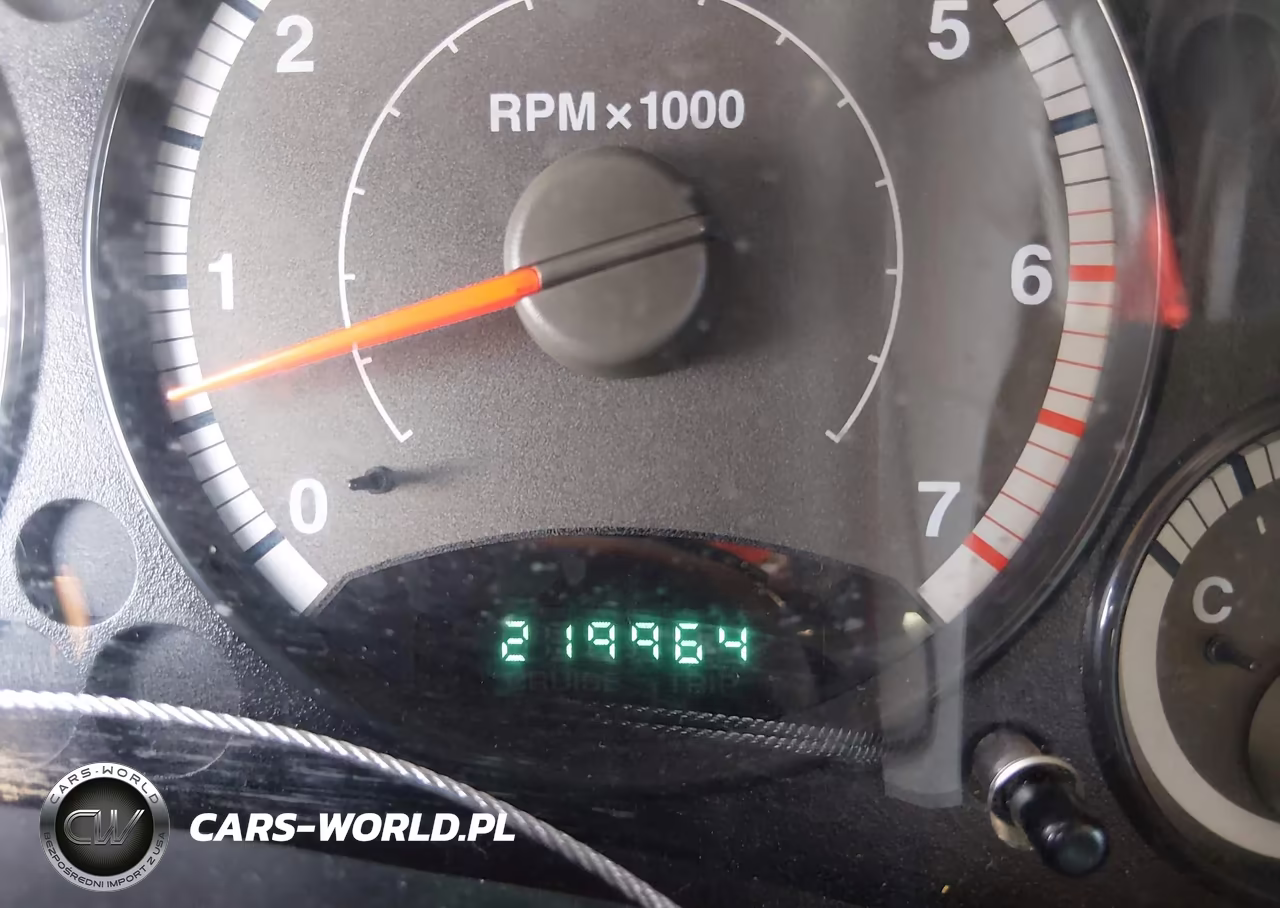 2005 Jeep Liberty Sport VIN:1J4GL48K35W544428 - 15