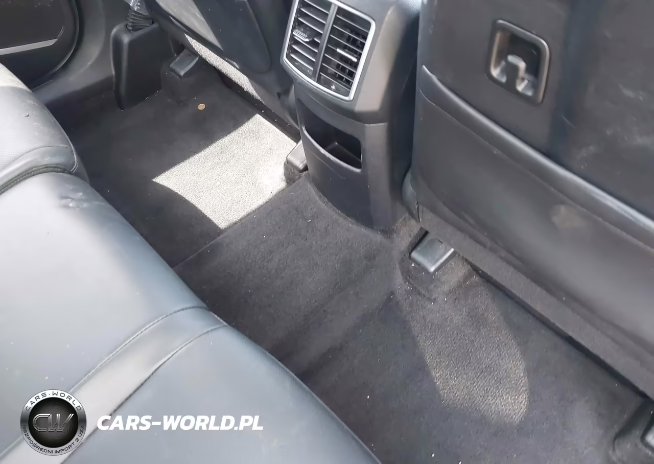 2025 Kia Sportage X-Line VIN:5XYK6CDFXSG257672 - 8
