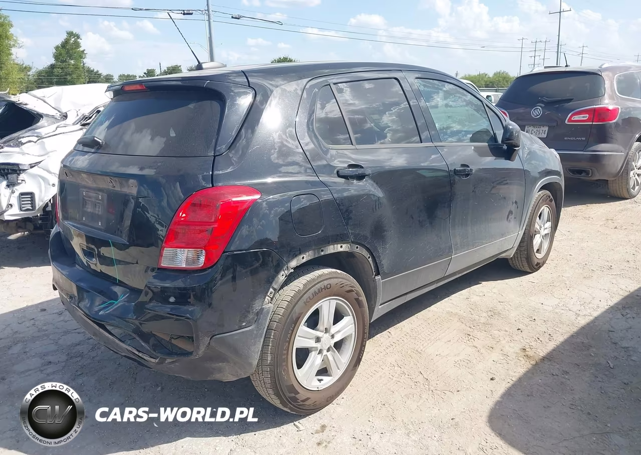 2019 Chevrolet Trax Ls VIN:3GNCJKSB2KL339201 - 4